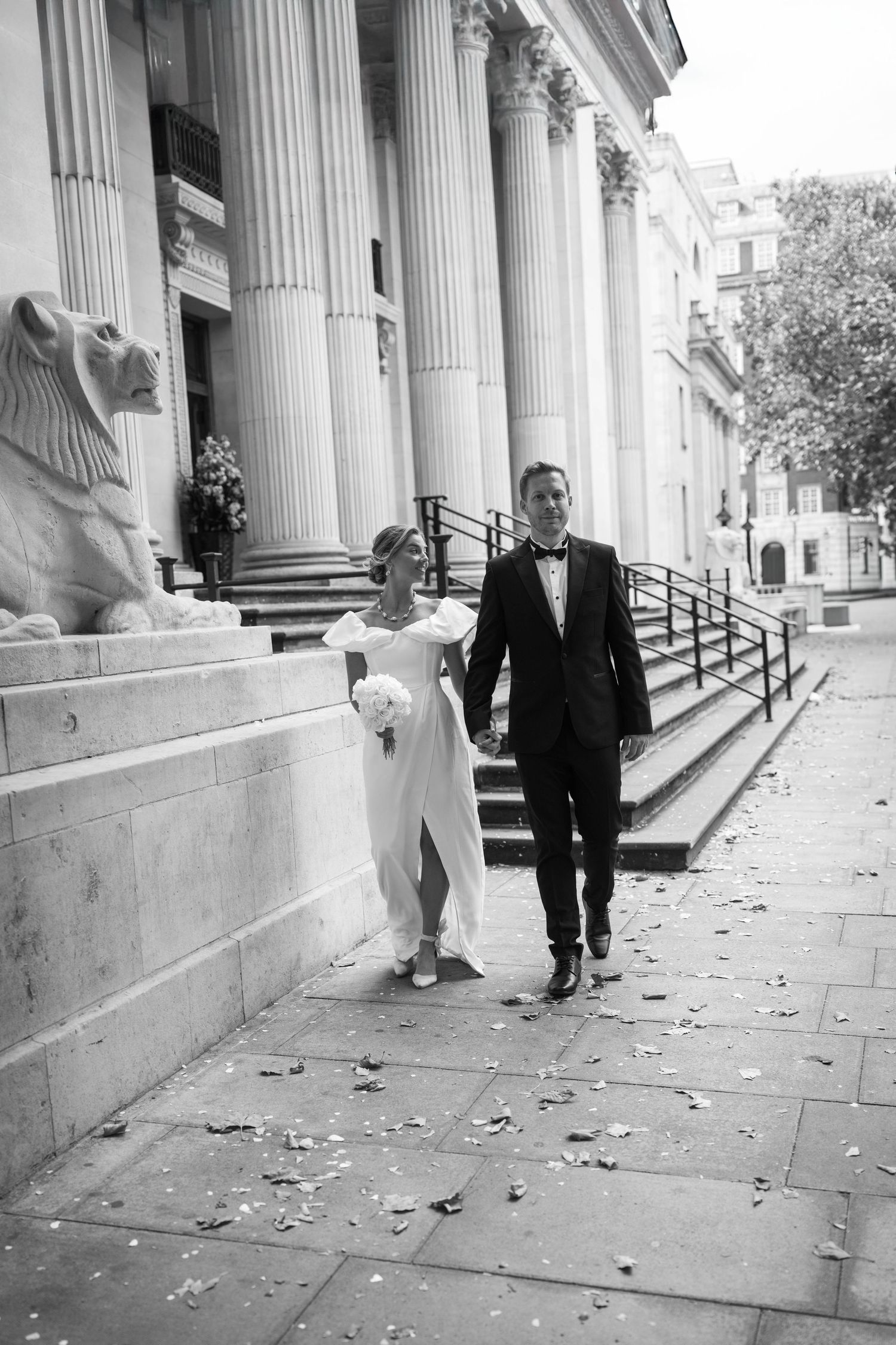 Old Marylebone Town Hall Photographer.  Old Marylebone Town Hall wedding photography. London Wedding Photographer. London Town Hall.