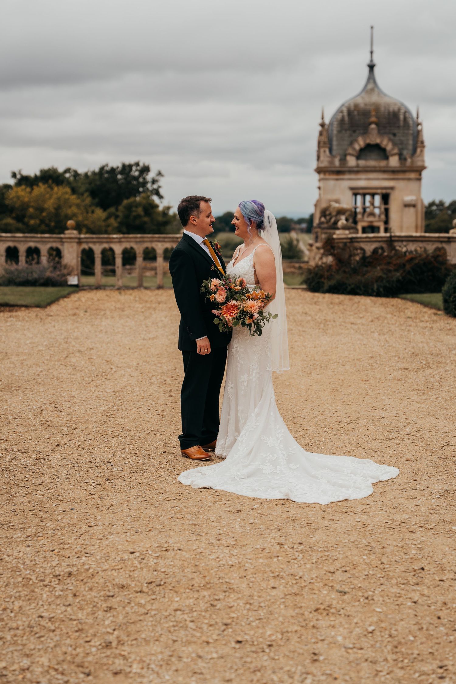 Harlaxton Manor wedding photographer. Harlaxton Manor wedding photographer. Halaxton Manor wedding.
