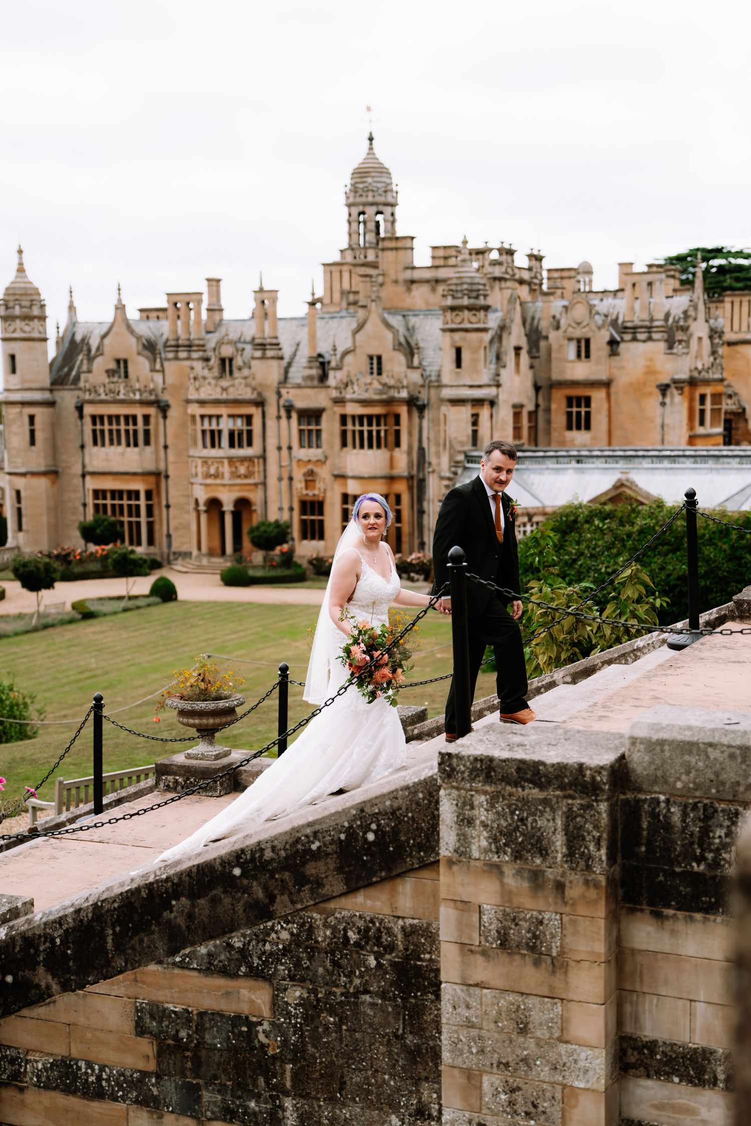 Harlaxton Manor wedding photographer. Harlaxton Manor wedding photographer. Halaxton Manor wedding.