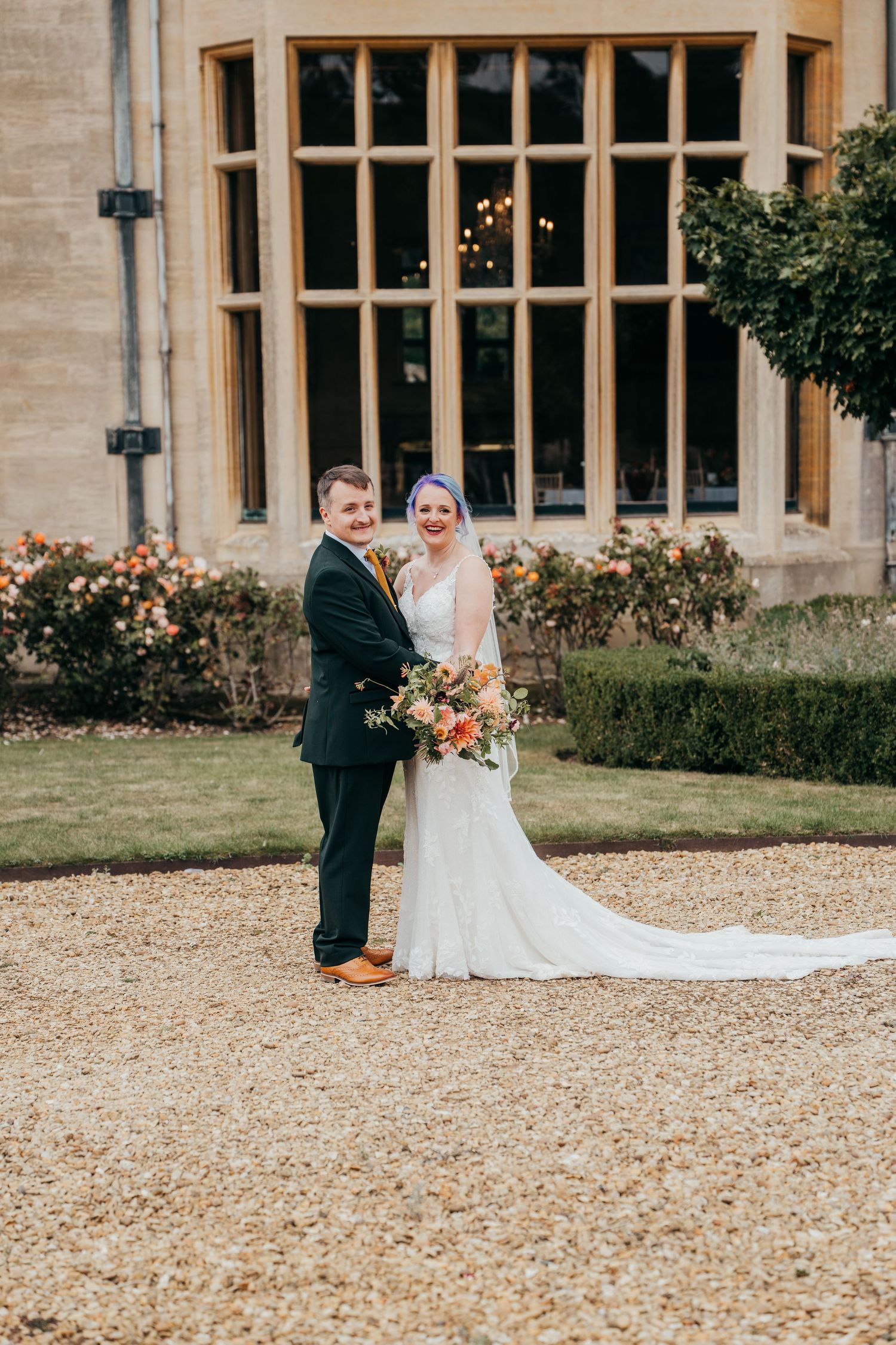 Harlaxton Manor wedding photographer. Harlaxton Manor wedding photographer. Halaxton Manor wedding.