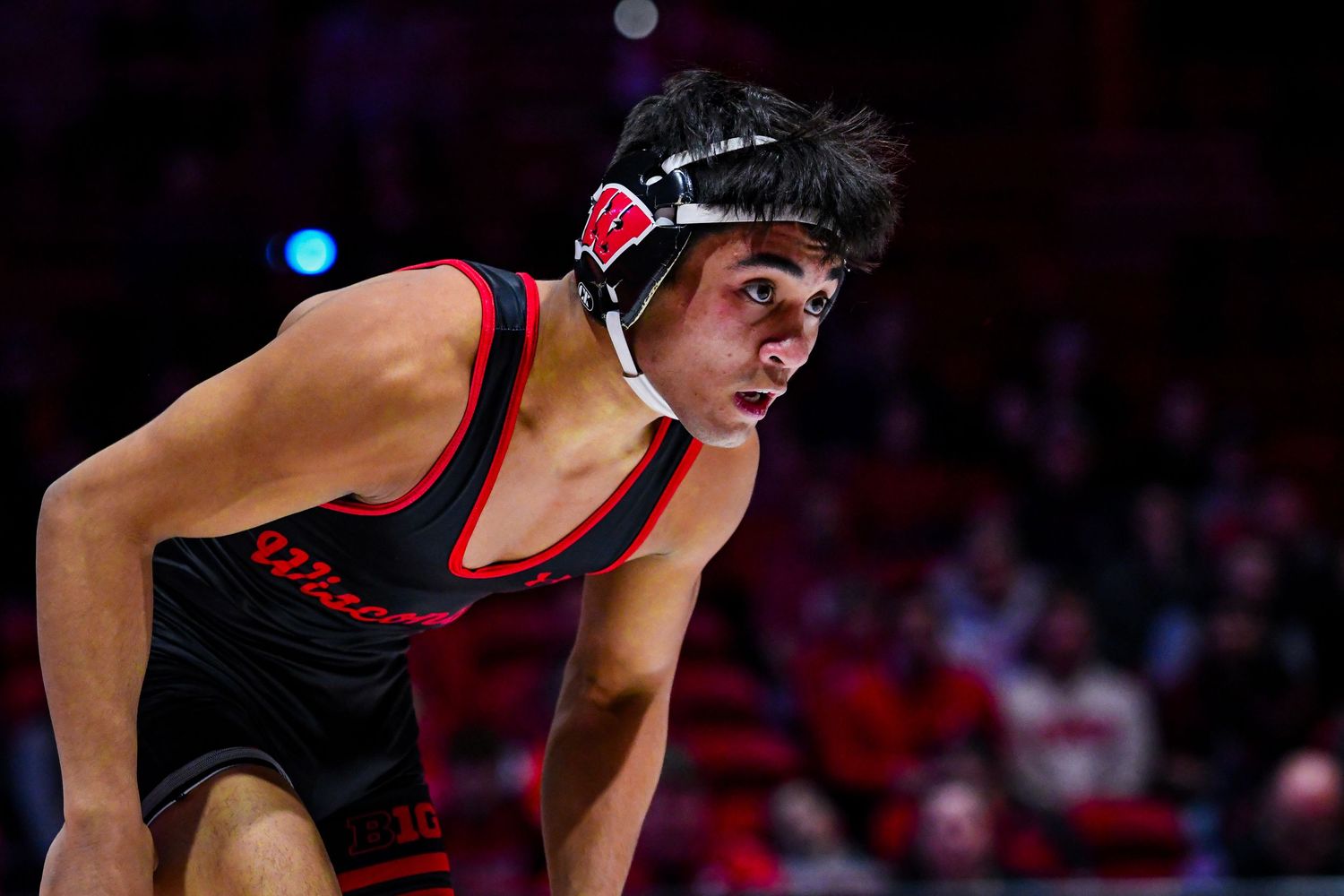 Wrestler preparing for the round