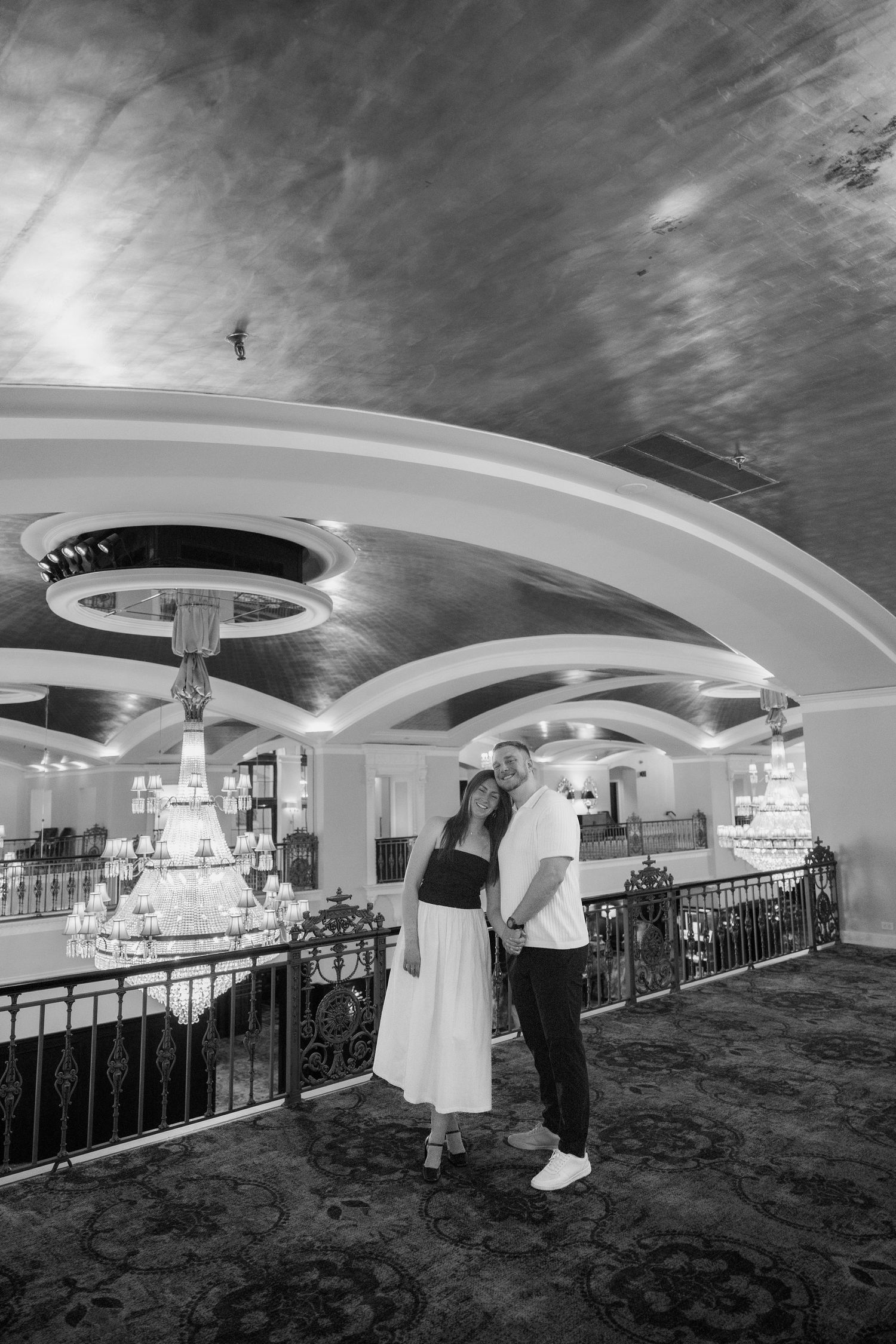 Romantic couples session in Chicago photographed by Sam Burm Photo