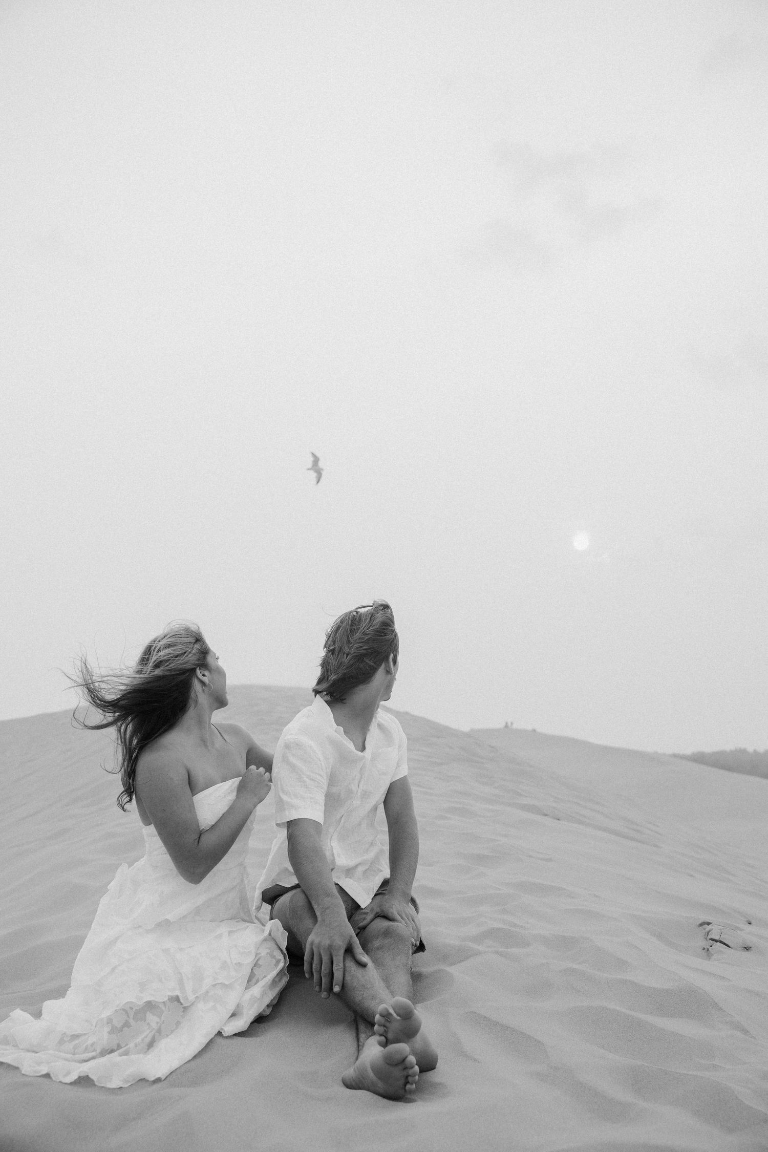 Editorial couples portrait in Chicago by Sam Burm Photo