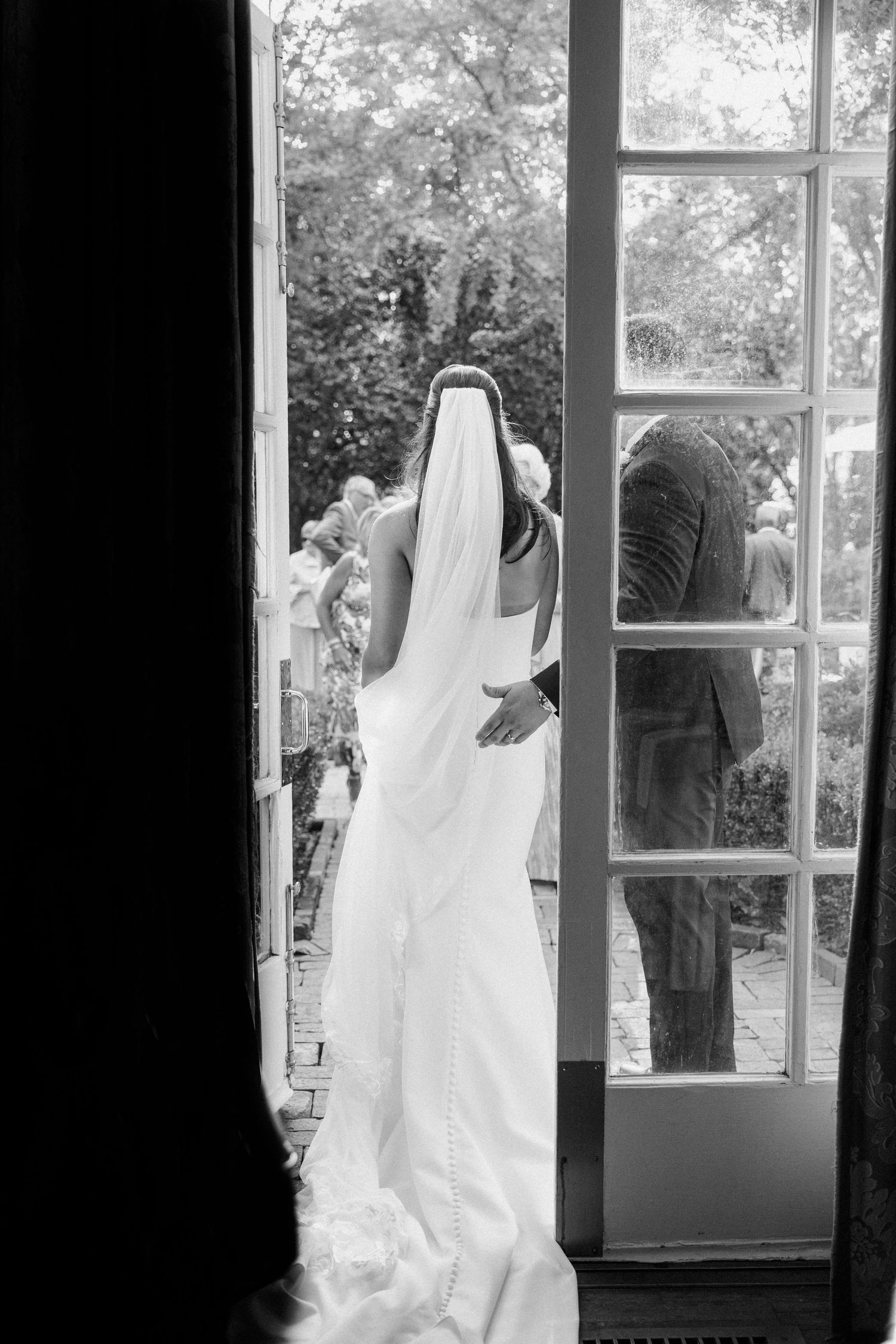 Intimate wedding vow exchange in Chicago by Sam Burm Photo