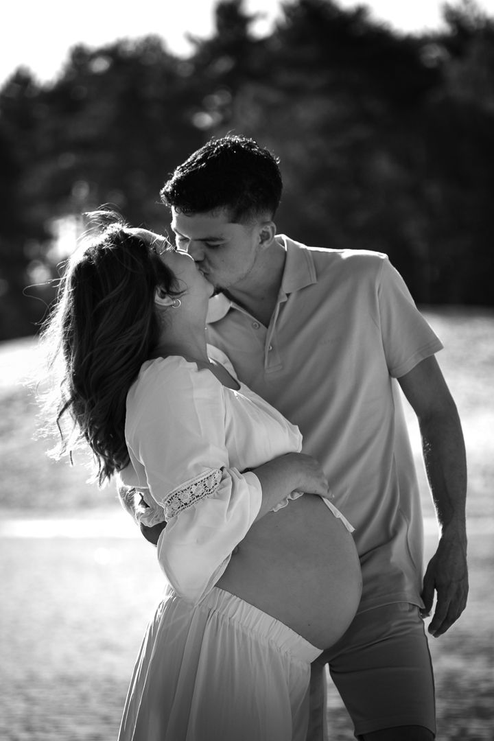 Zwangerschapsfotograaf Fijnaart Roosendaal Bergen op Zoom met client closet - Zwangerschapsjurken