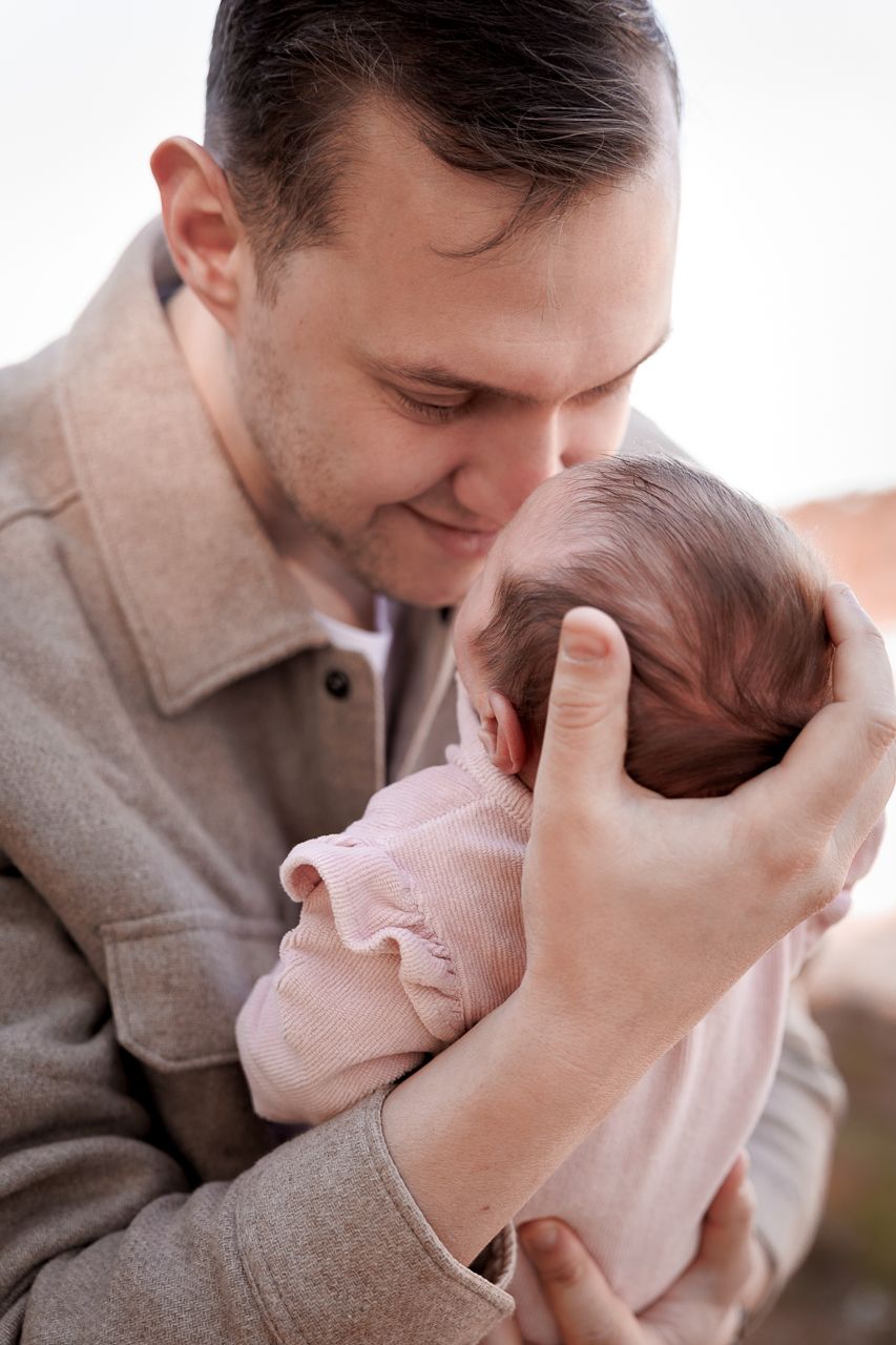 Newbornfotoshoot buiten Fijnaart, Bergen op Zoom, roosendaal