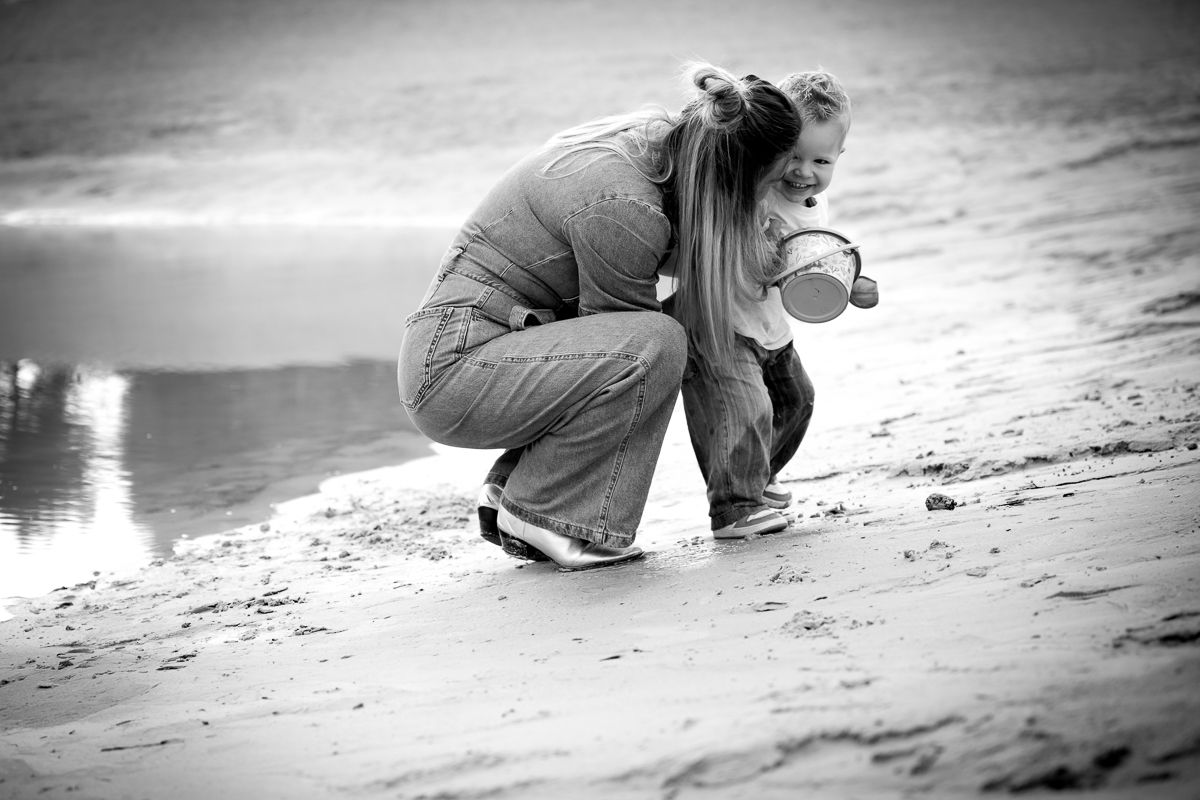 Spontane foto´s tijdens fotoshoot met mama en kind