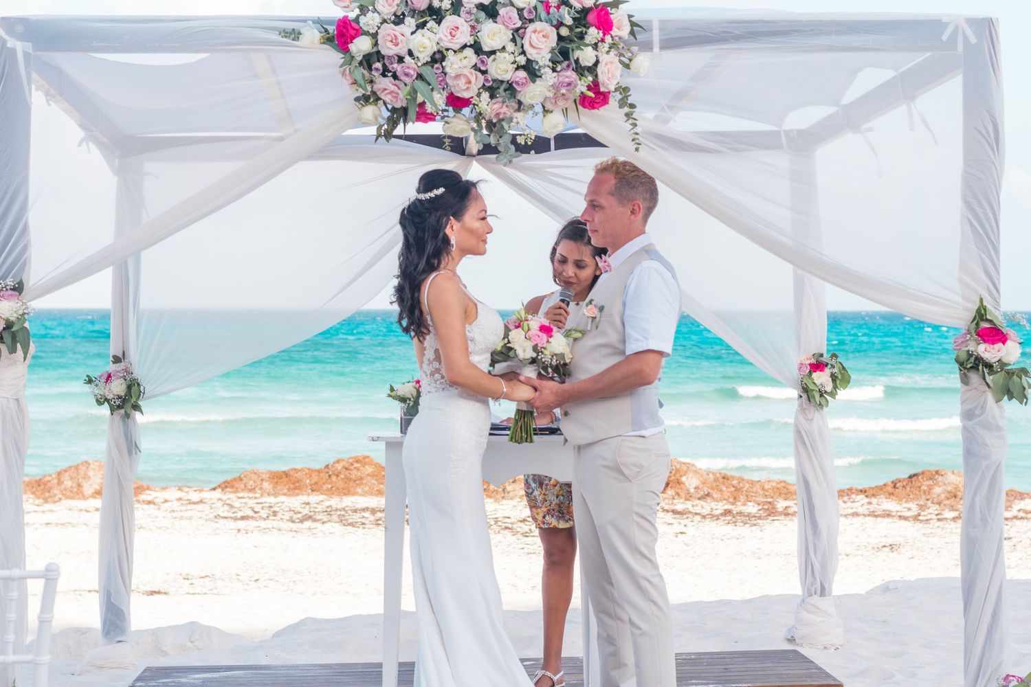 Boda en Mandala Beach Club