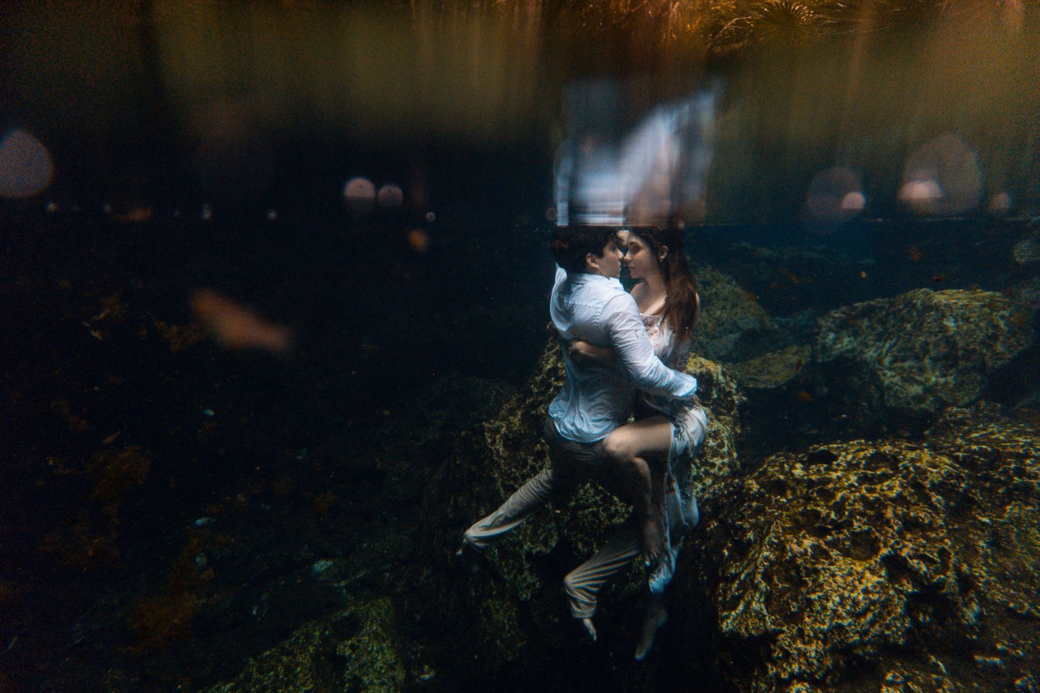sesión subacuática en cenote de la riviera maya