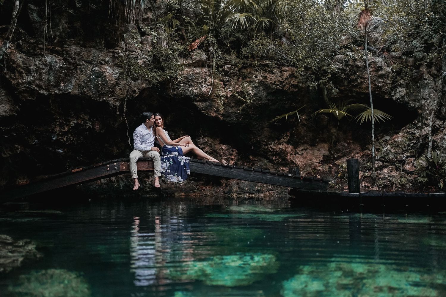 sesión subacuática en cenote de la riviera maya