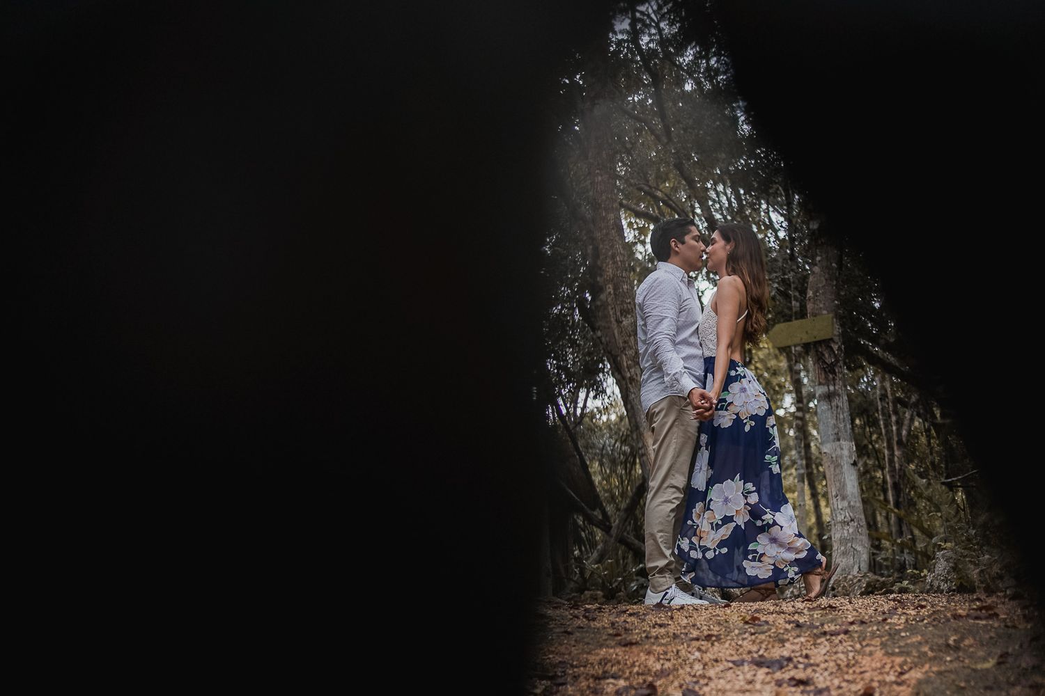 Sesión de pareja en cenote minotauro