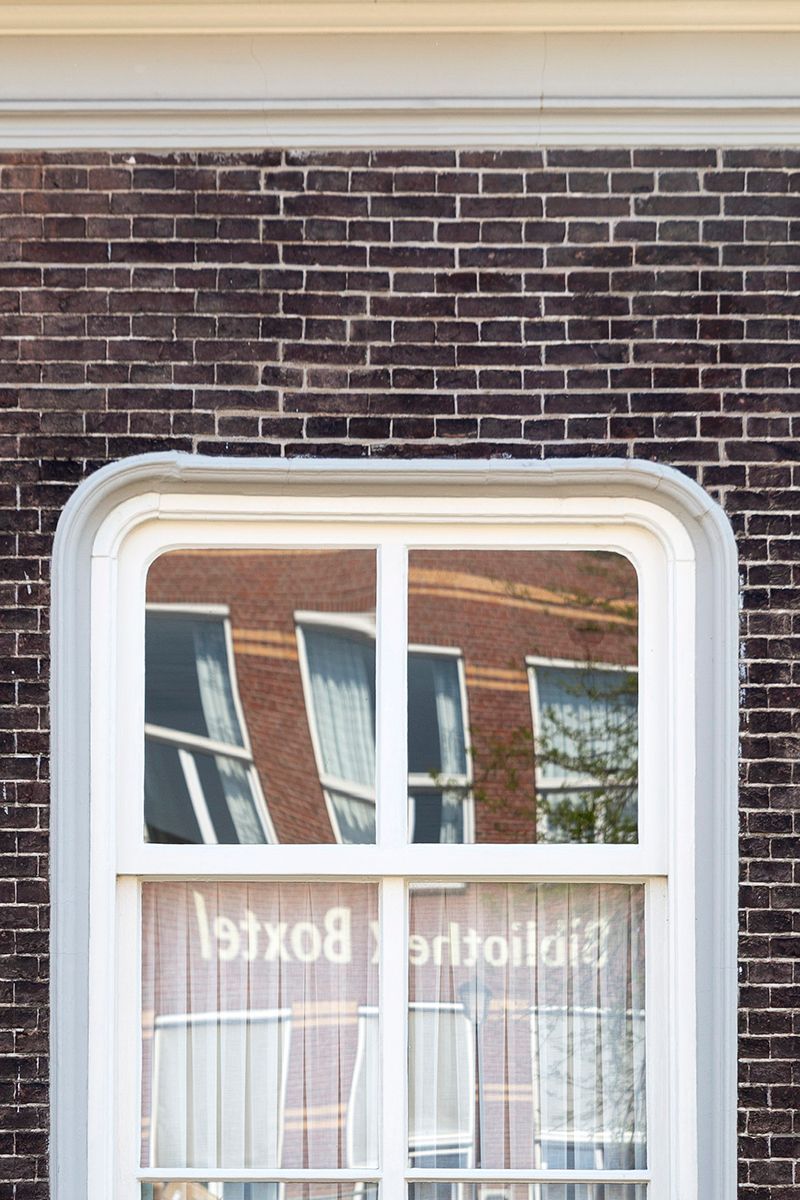 De verhalen liggen op straat. Editie De Burgakker.