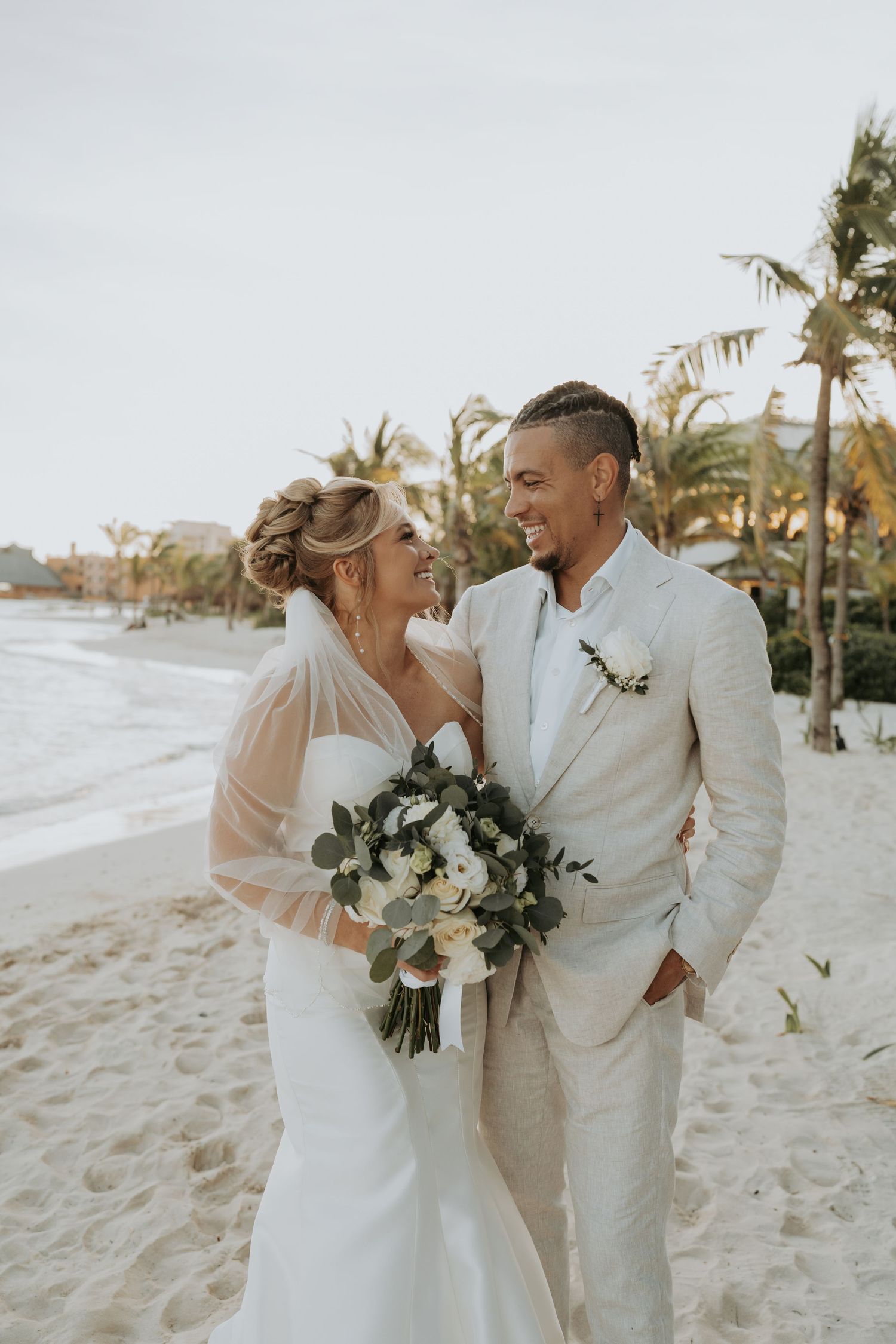 Wedding photographer in Delphi, Indiana capturing destination wedding moments in Cancun, Mexico