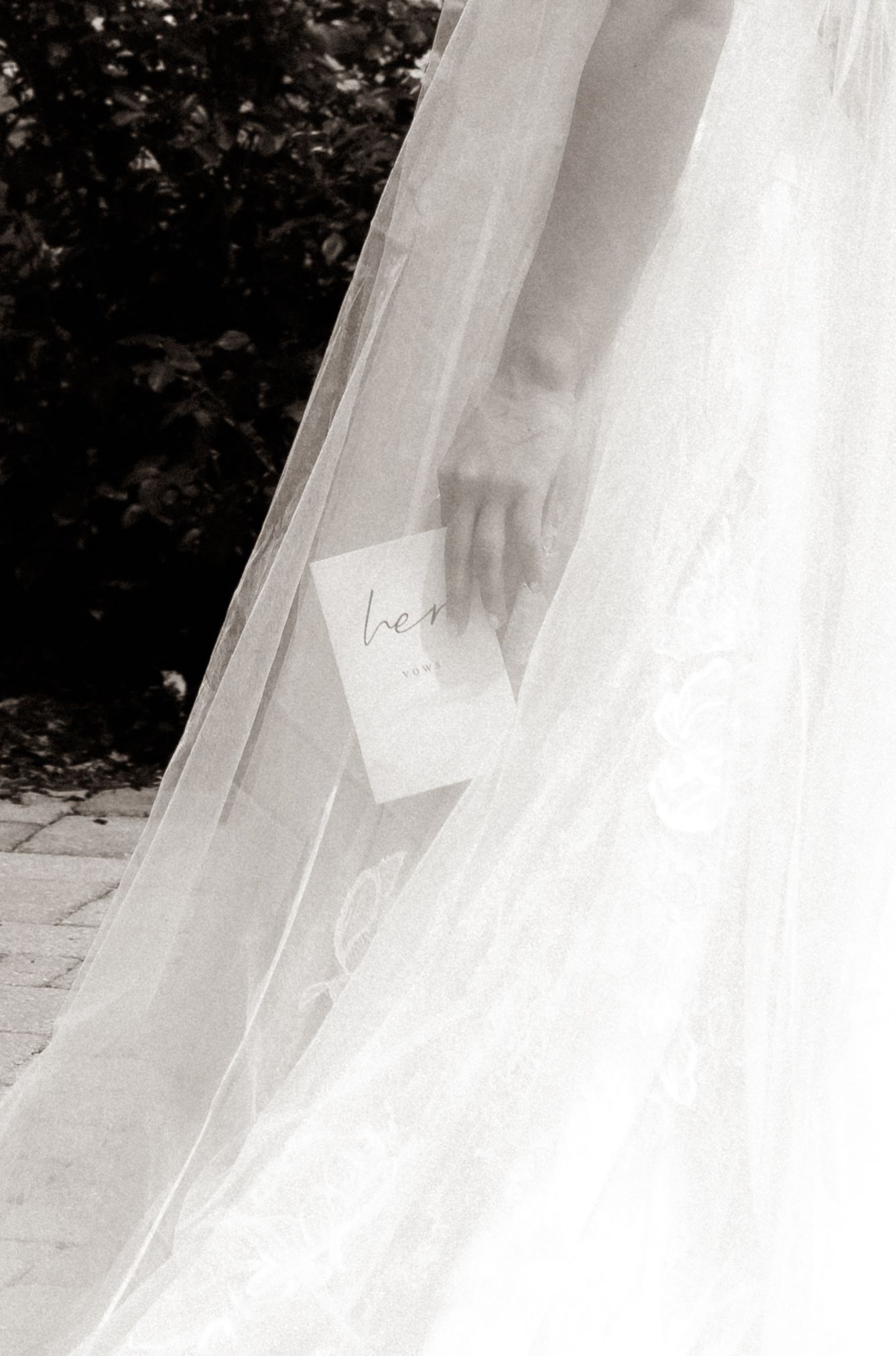 Wedding photographer in Delphi, Indiana capturing bride and groom moments at Stone Creek Lodge, Crawfordsville Indiana