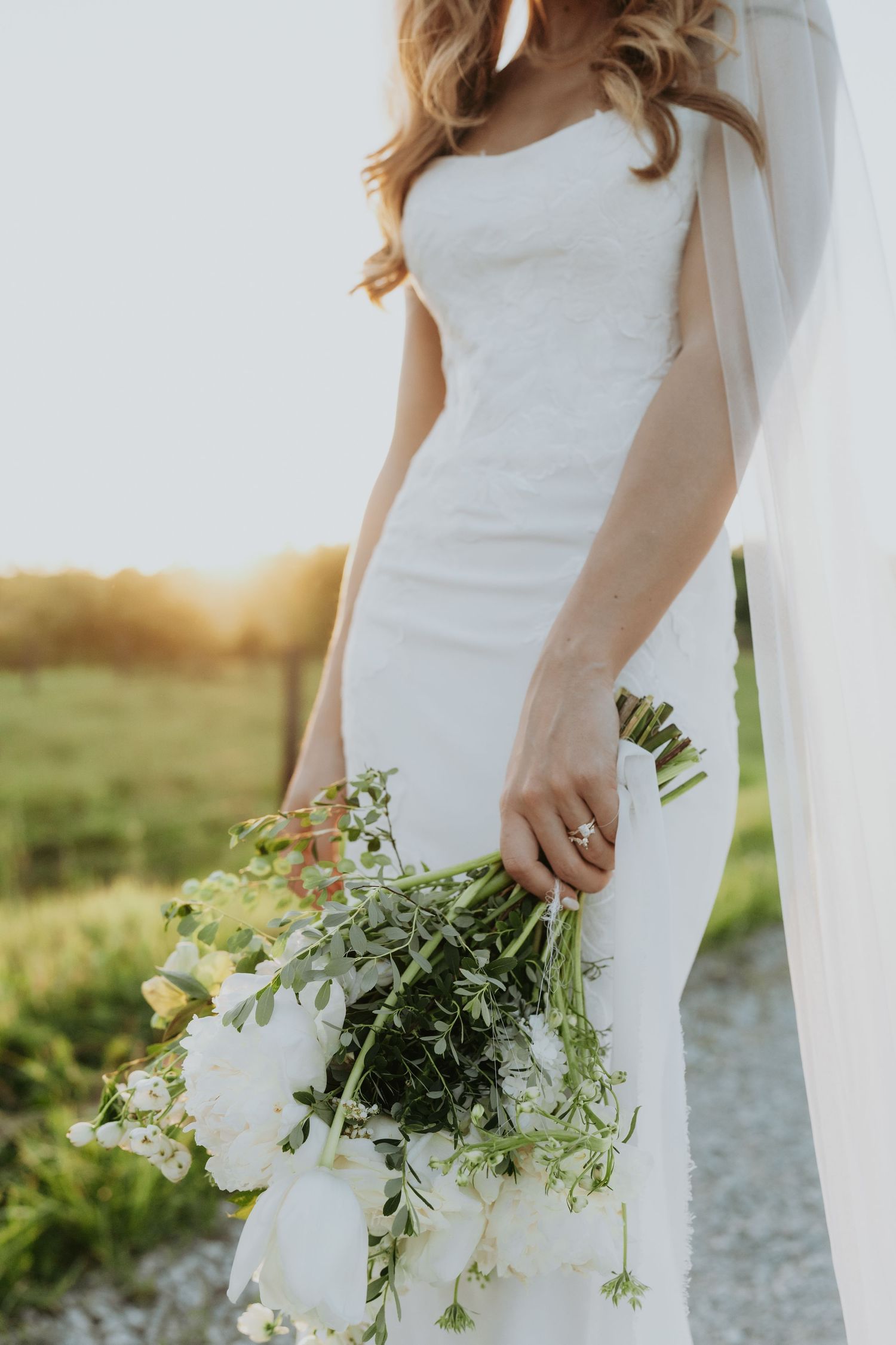Wedding photographer in Delphi, Indiana capturing bride and groom moments at 3 Fat Labs Wedding & Event Barn in Greencastle, IN