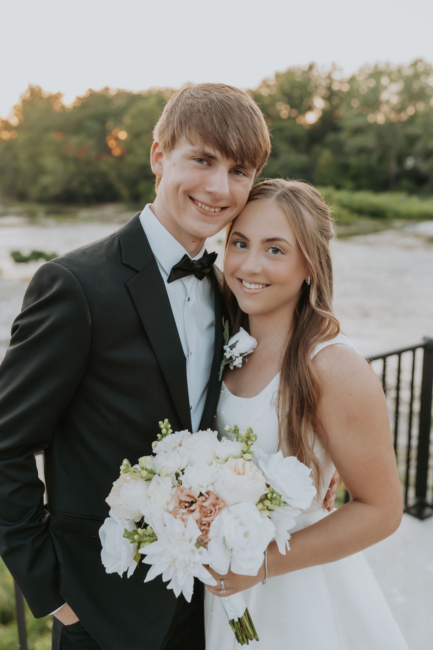 Wedding photographer in Delphi, Indiana capturing bride and groom sunset photos at The Vibrant, Logansport Indiana