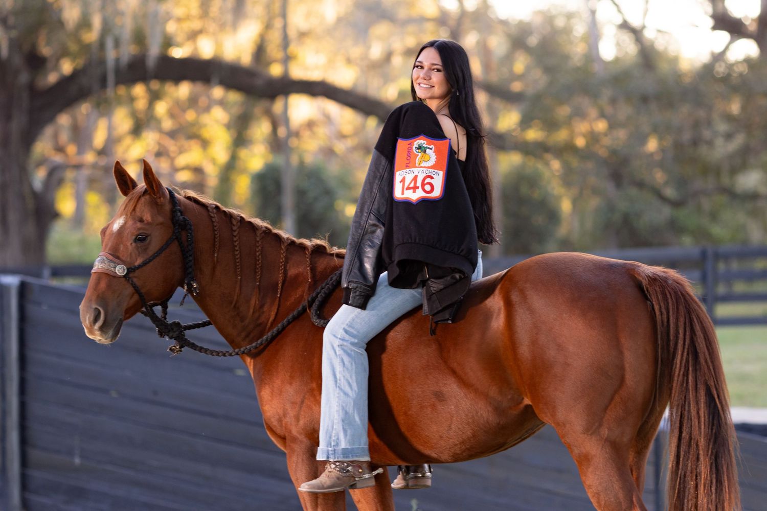 Florida high school rodeo equestrian senior portrait session Morriston FL. . Keli Wakeley/Keli Wakeley Photography