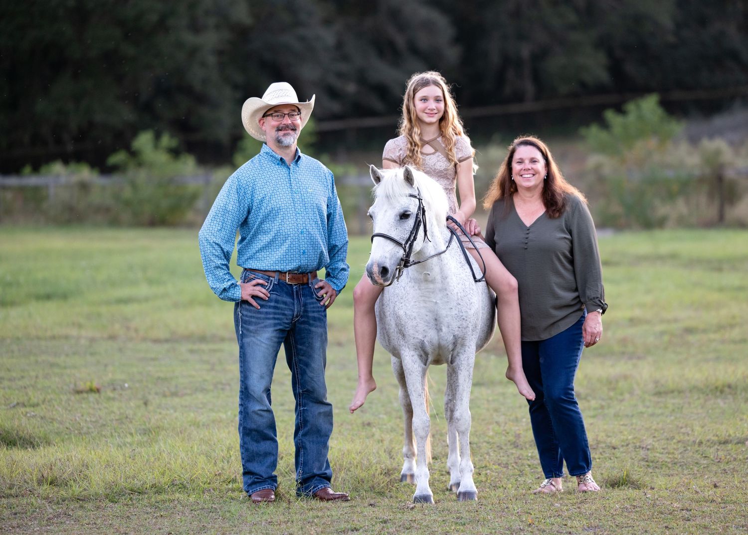 Family portrait session Archer FL. Keli Wakeley/Keli Wakeley Photography