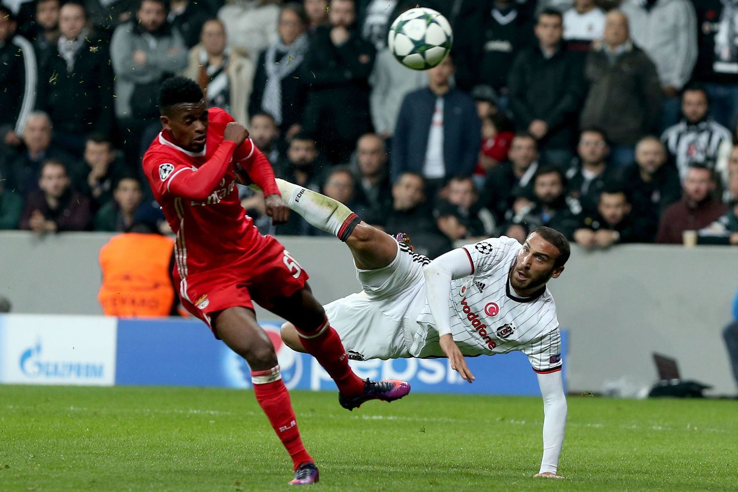 Close Up Pictures – NYC soccer photographer captures intense moment