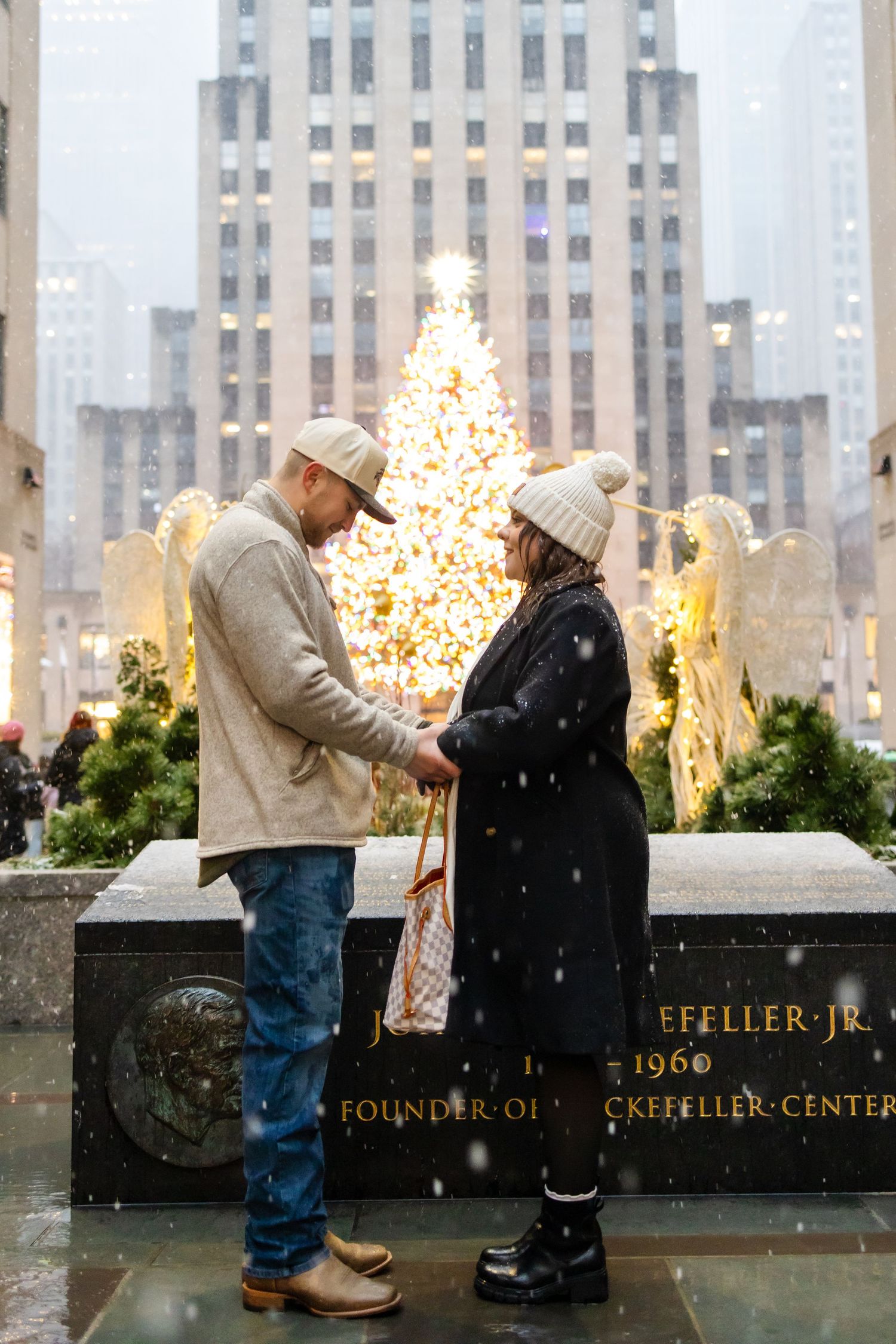nyc-times-square-rockafeller-proposal-photographer
