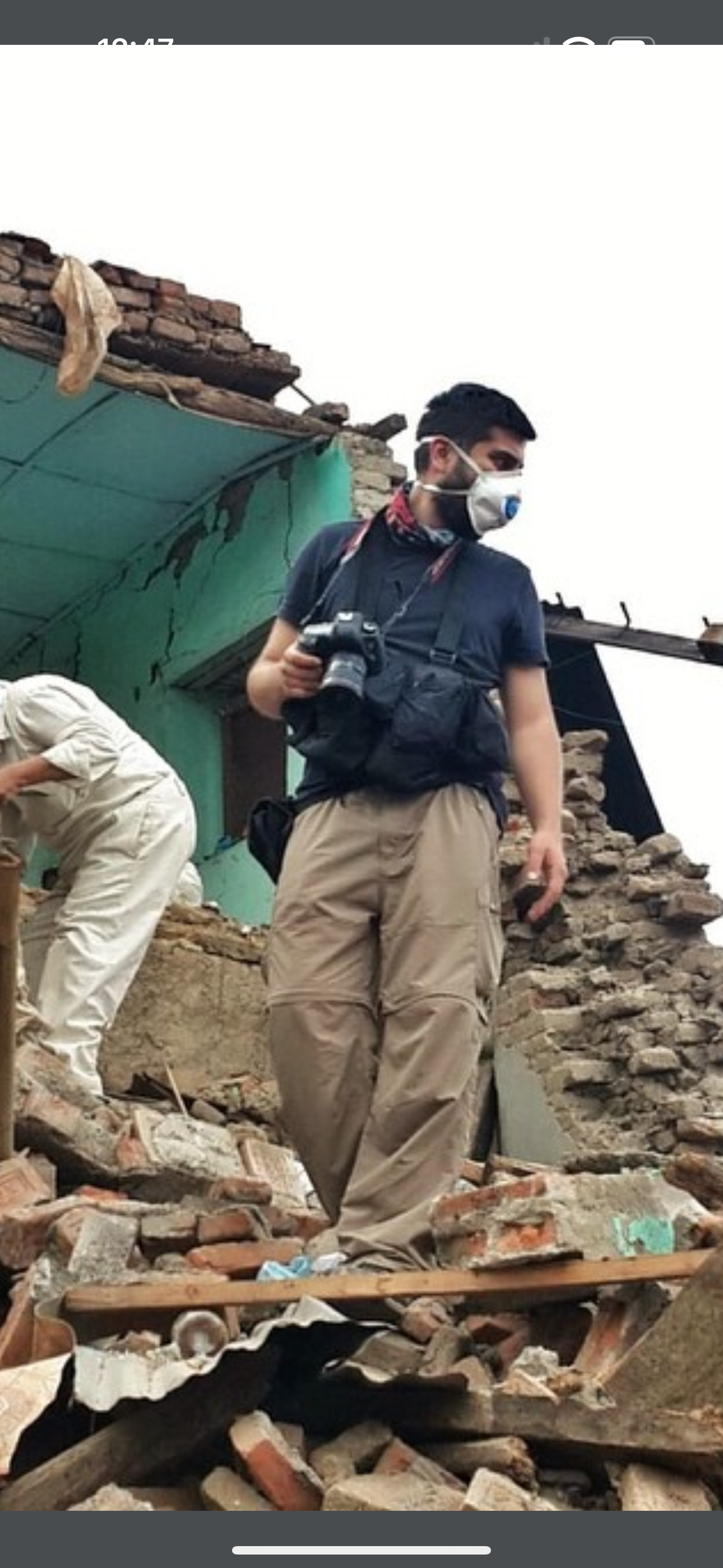 NYC Photographer Ben Bulent Doruk working in a earthquake aren in NEPAL.