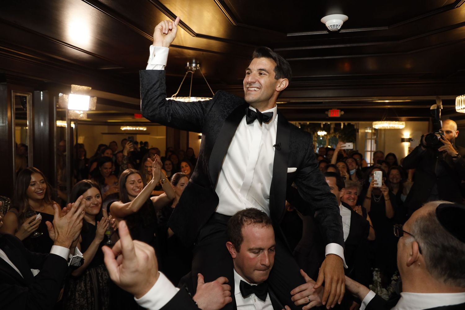 Luxury Jewish wedding photography in NYC, featuring a professional portrait of a bride and groom.