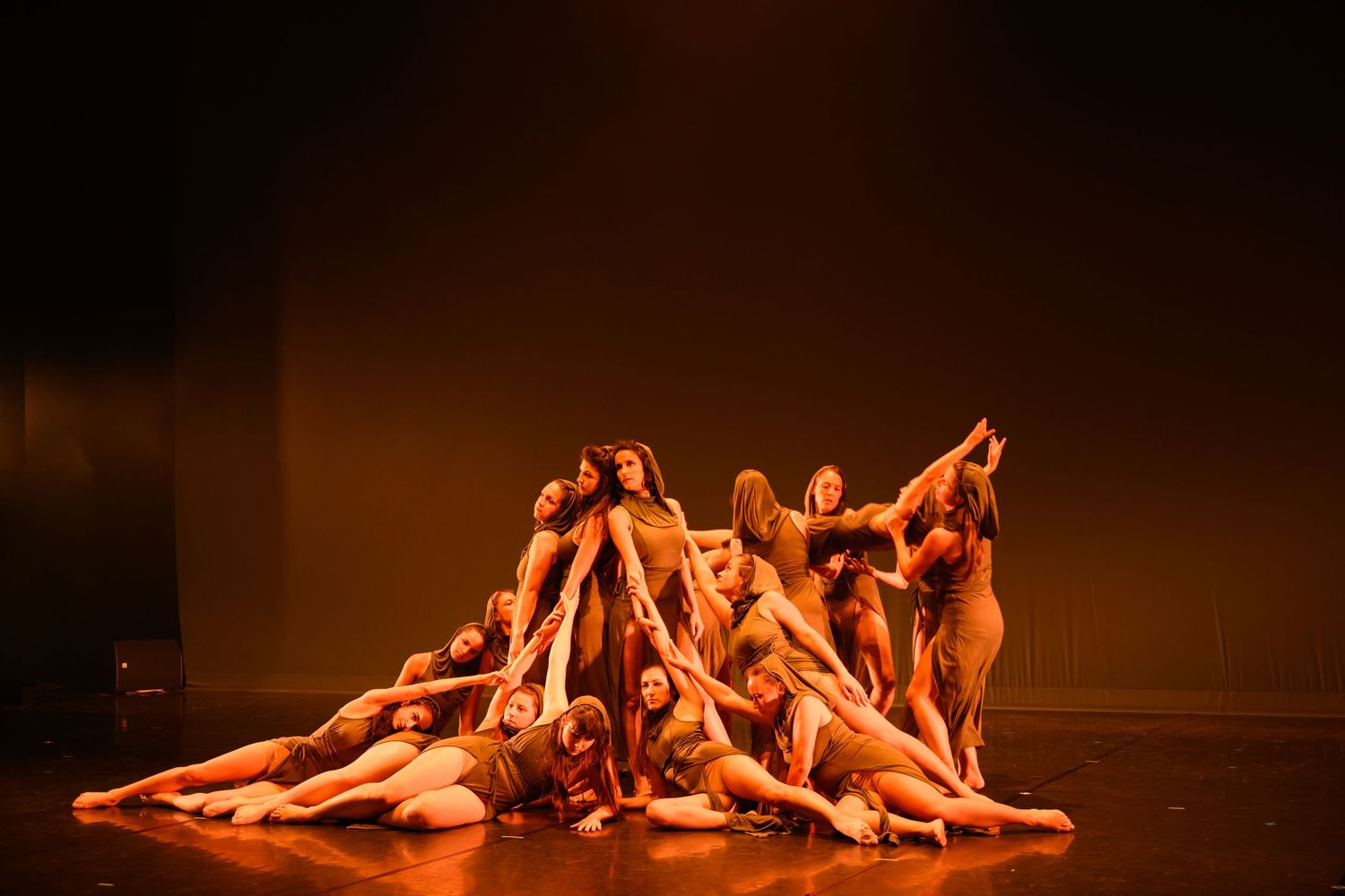 Danseurs pendant un spectacle à Bordeaux