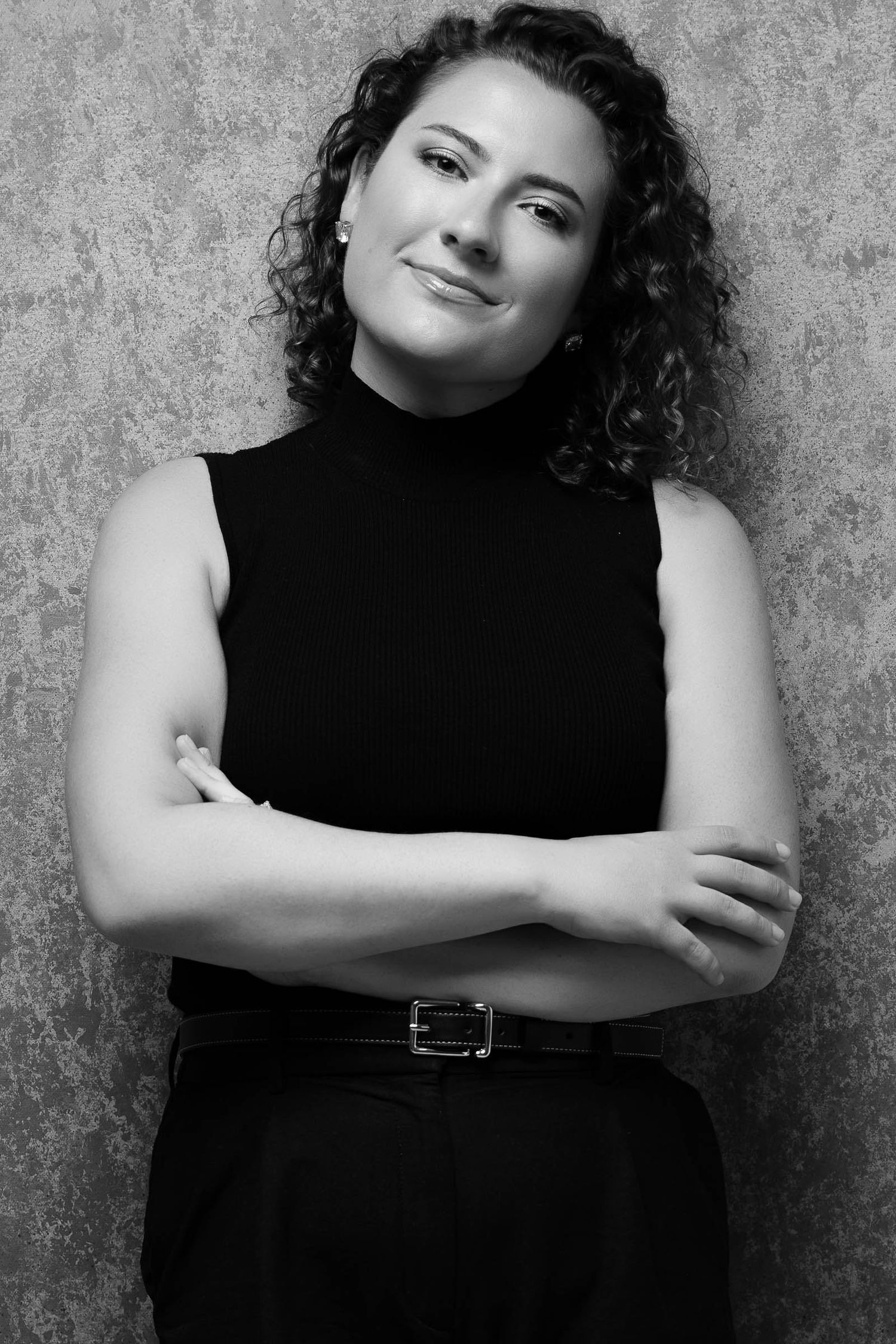 Michigan family photographer Samantha, owner and lead photographer of Studio Belle Mere