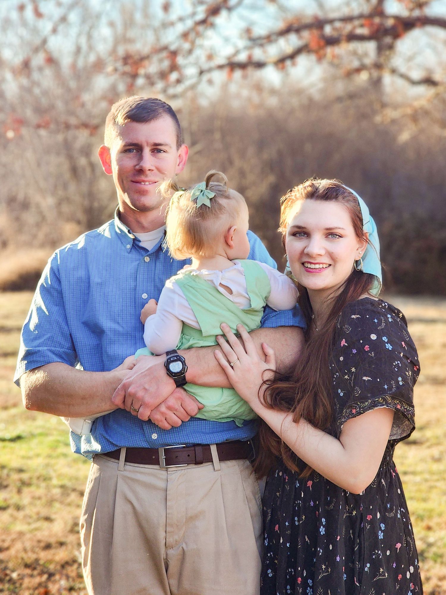 Rolla, MO wedding photographer. Timeless authentic elegant film inspired true color light airy classic photography.