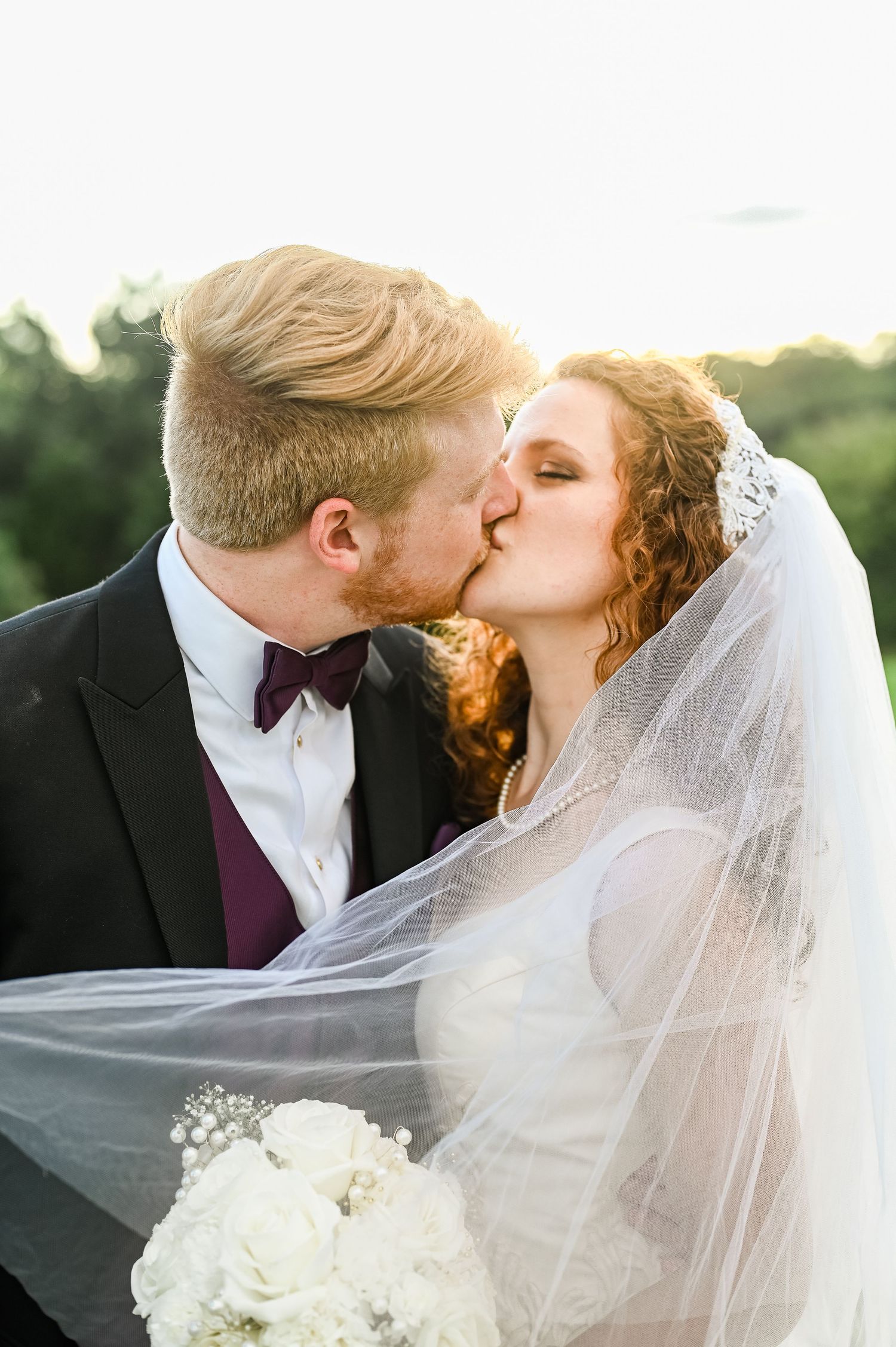 Rolla, MO wedding photographer. Timeless authentic elegant film inspired true color light airy classic photography.