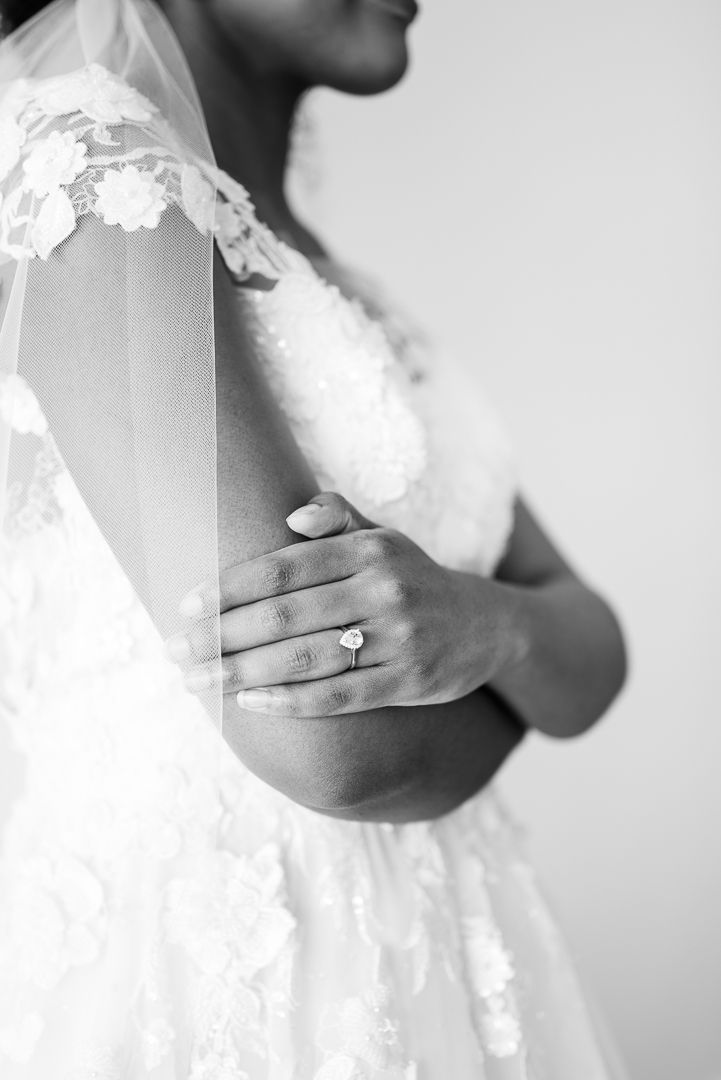 Rolla, MO wedding photographer. Timeless authentic elegant film inspired true color light airy classic photography.