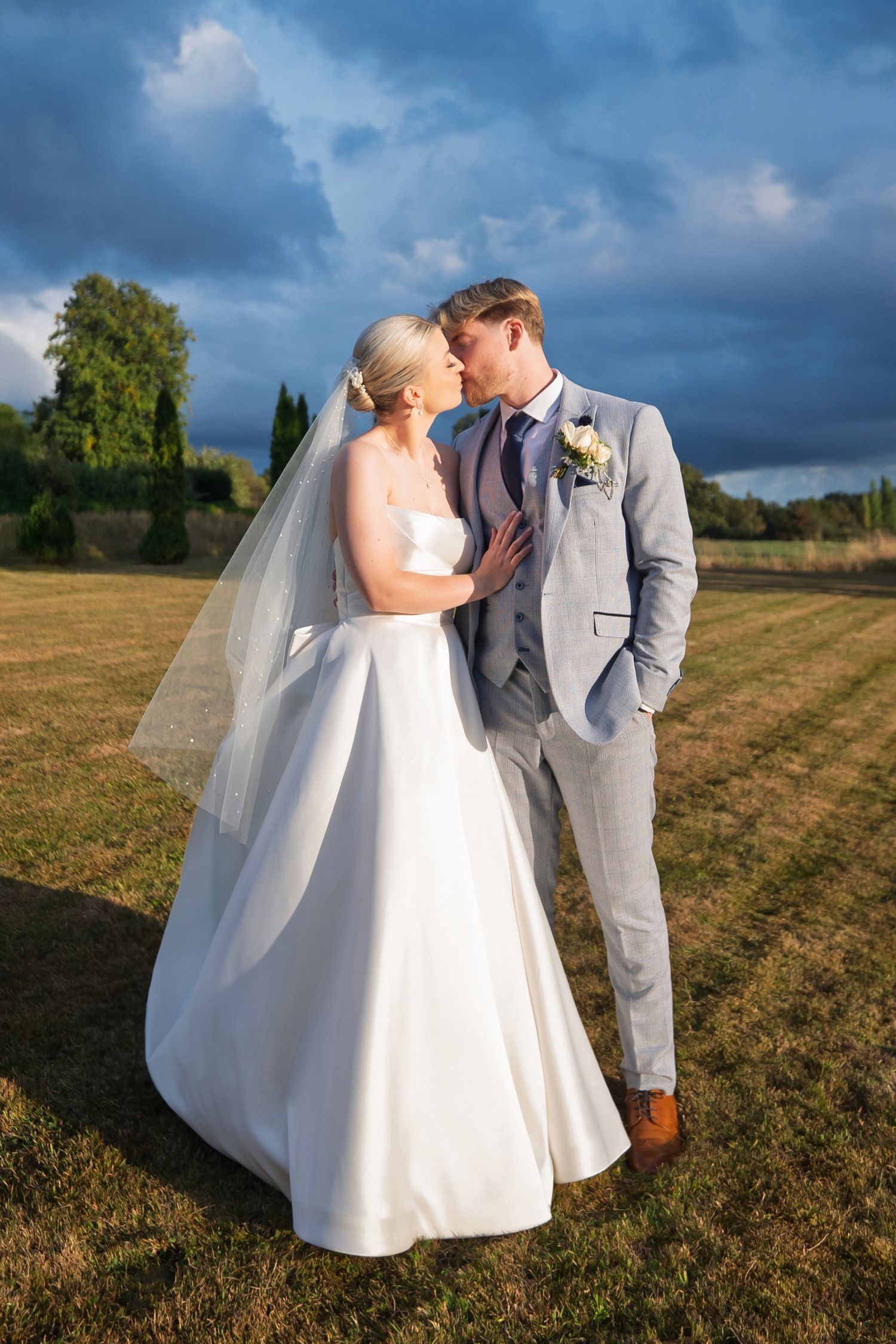 Willington Hall Cheshire Wedding Photographer Venue