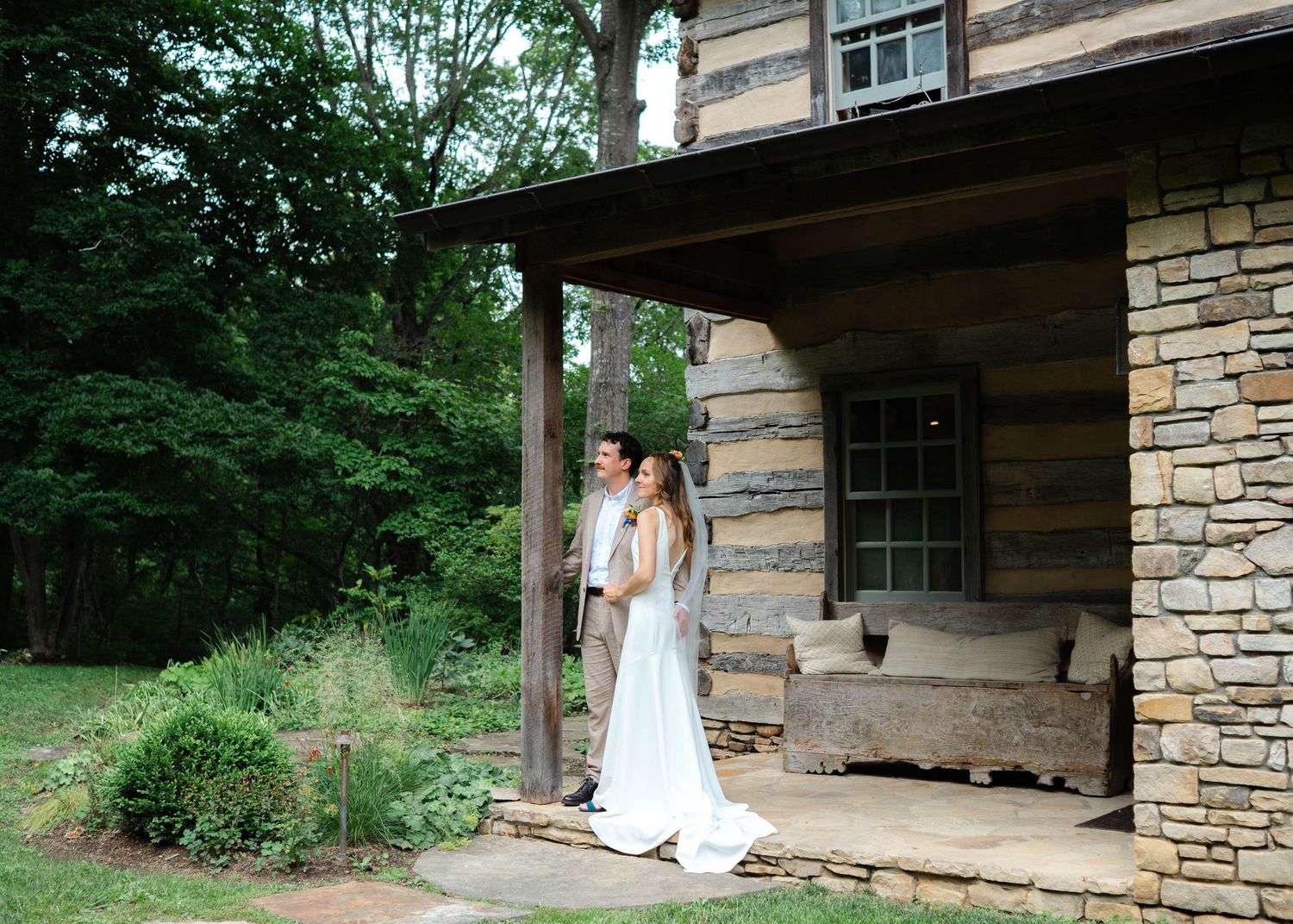 Couple married at Chancellor's Rock Farm, Flint Hill, Virginia