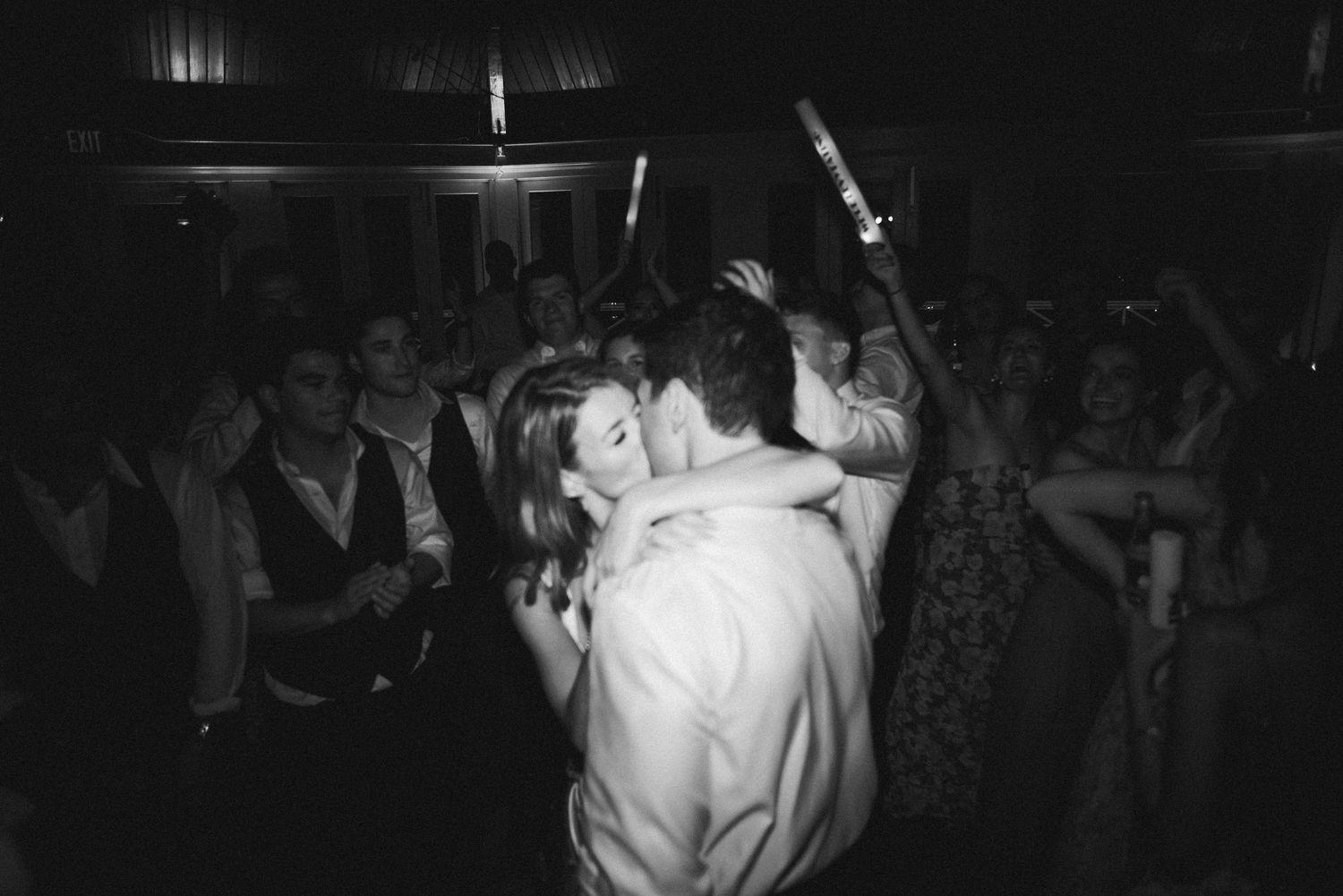 Couple kissing in the middle of dance floor- Airlie, Warrenton, Virginia