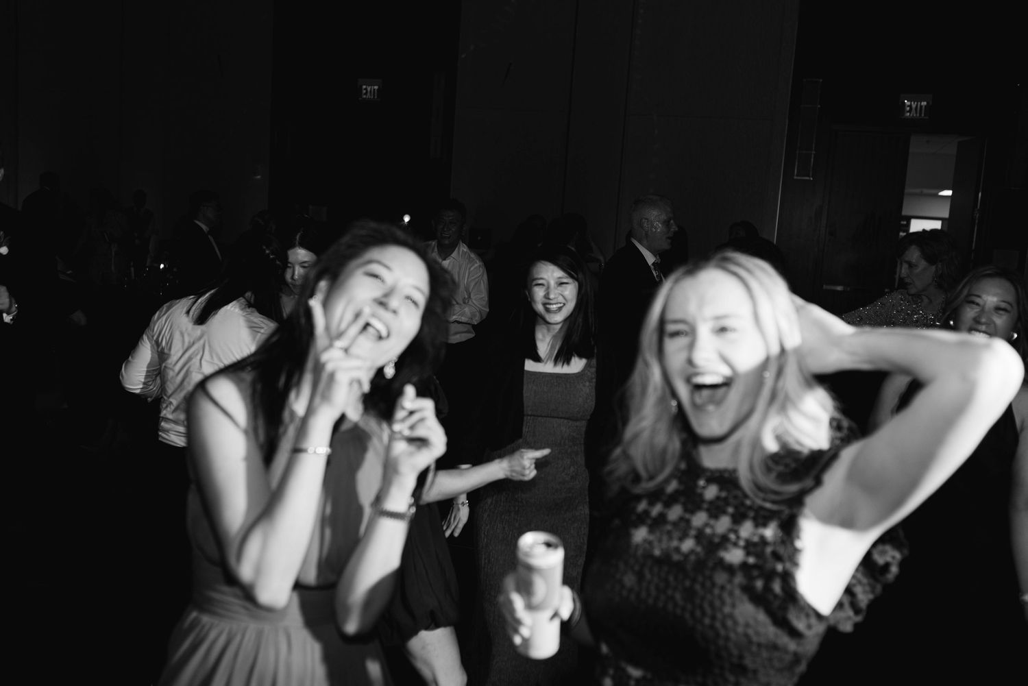 The guests enjoying the dance floor.