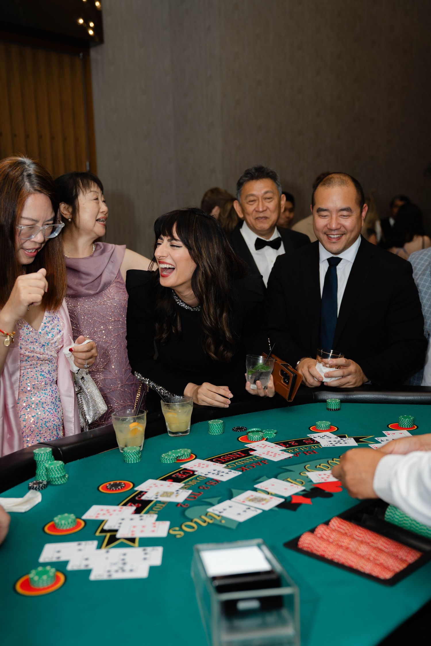 Guests enjoying casino cocktail hour.