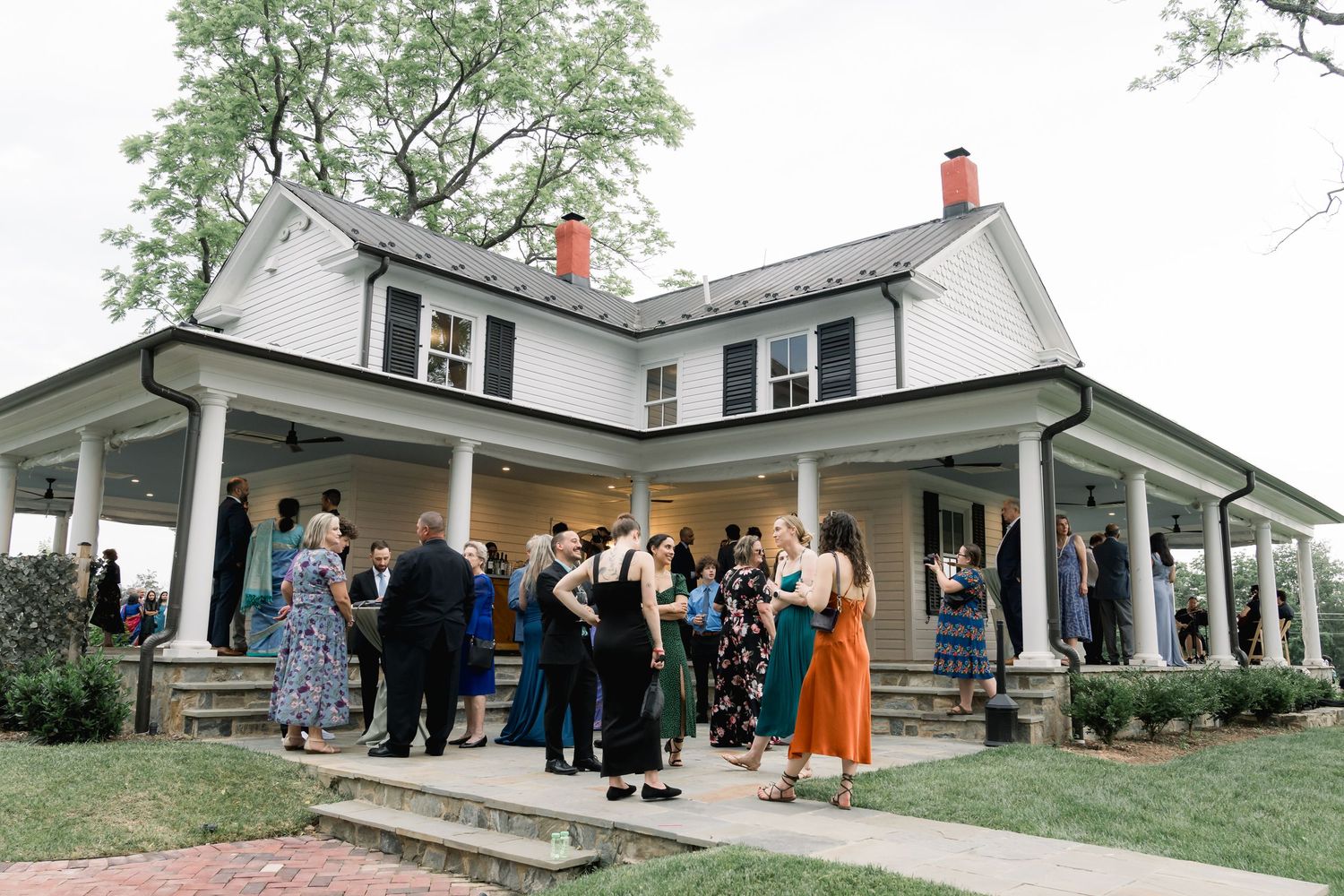 Virginia wedding cocktail hour at Old Farm Winery
