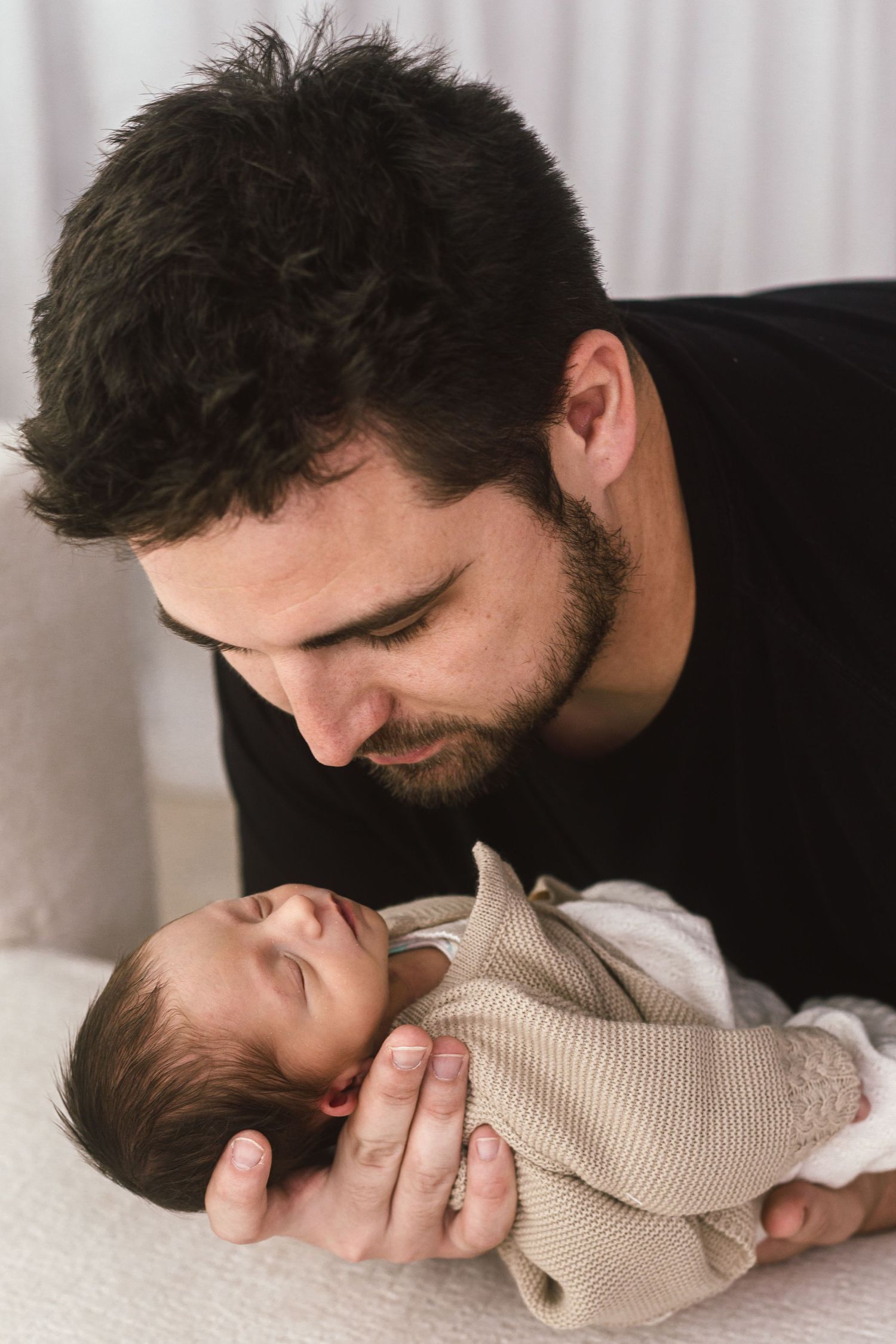 tampa florida newborn photographer dad and baby studio shoot