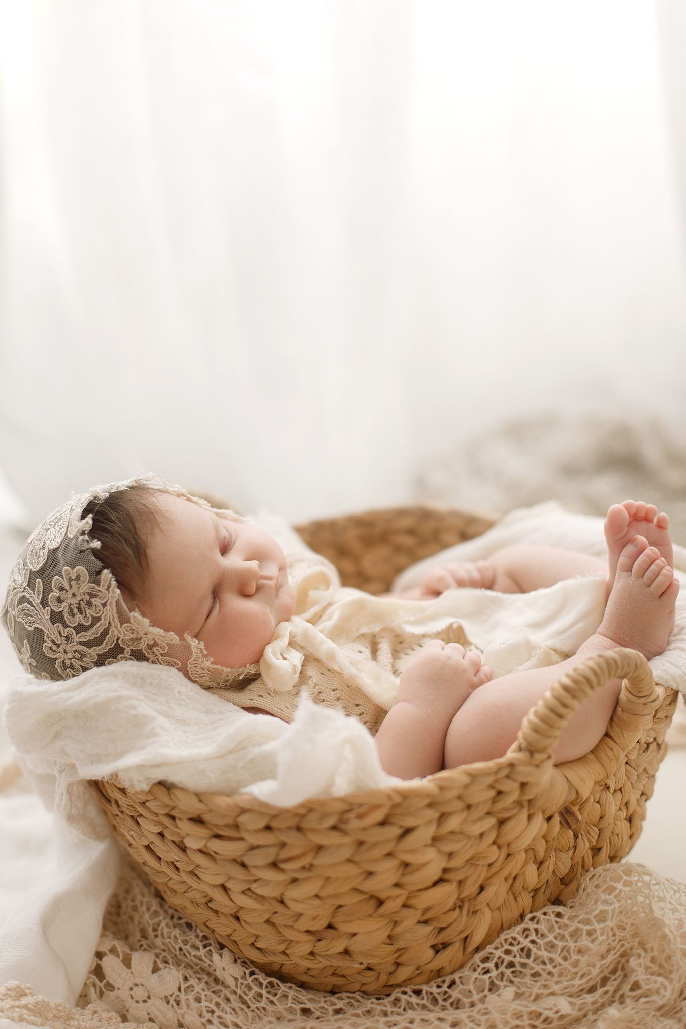 newborn first photos baby photography studio seminole, florida
