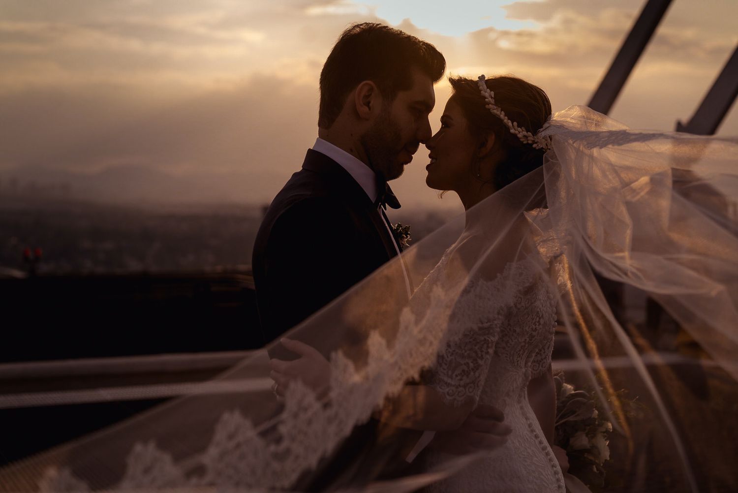 Elegant wedding celebration in Mexico captured with a documentary approach.
