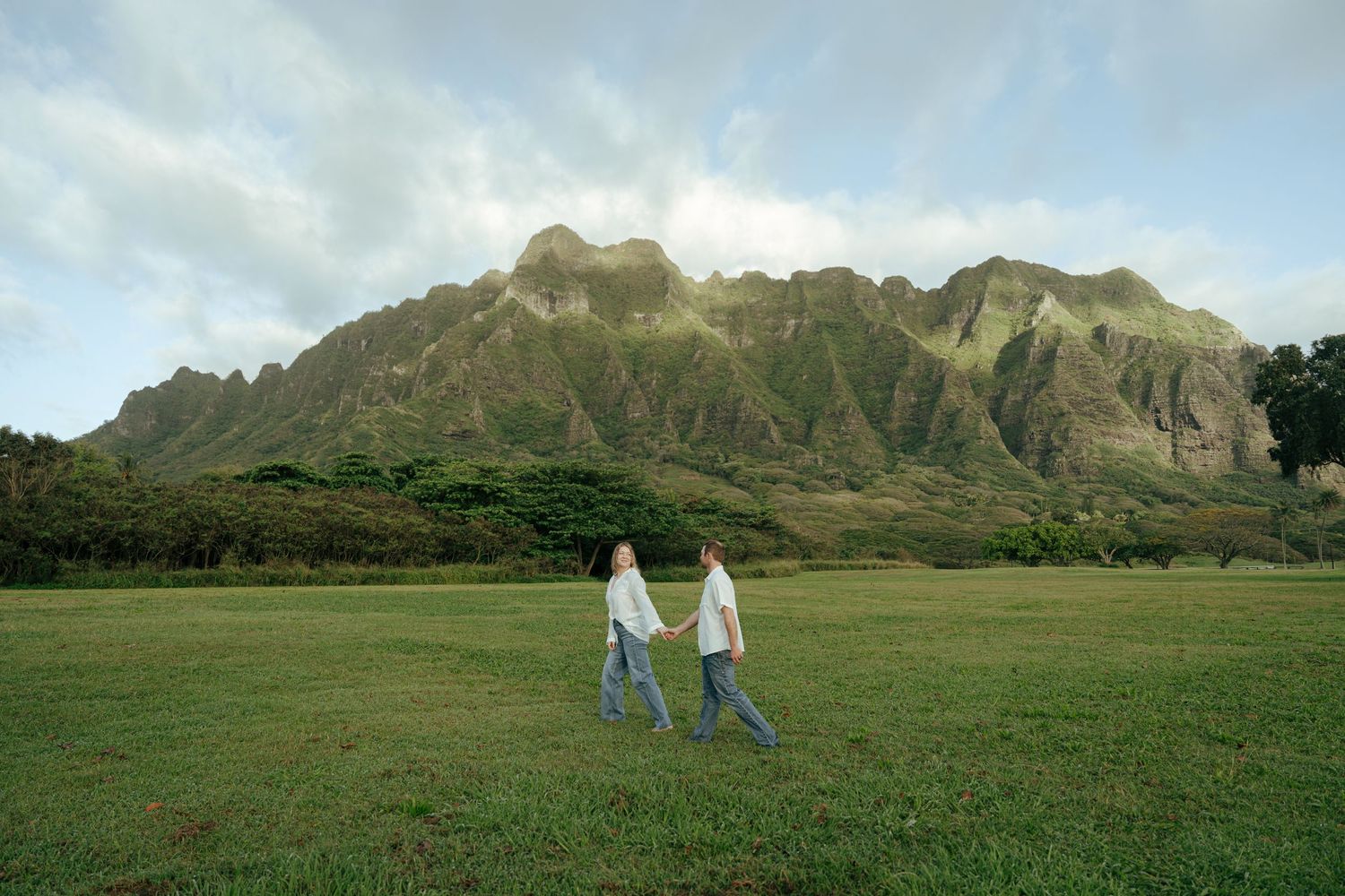 Mountain View couples photography Kualoa ranch