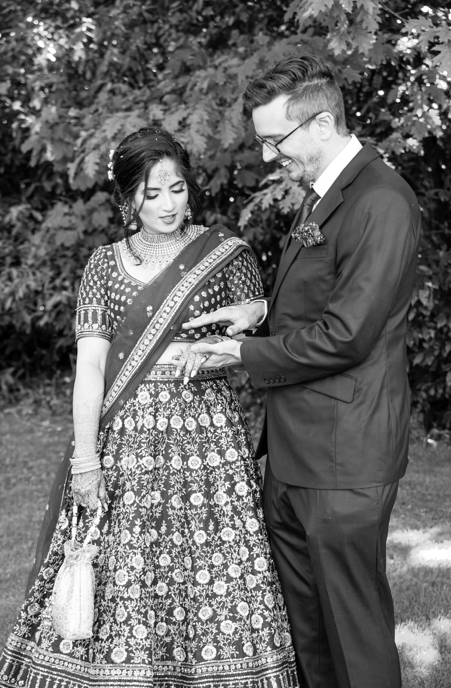 Natural, heartfelt photography in Bristol — weddings, families, maternity, portraits & more. Capturing your story with warmth & light.