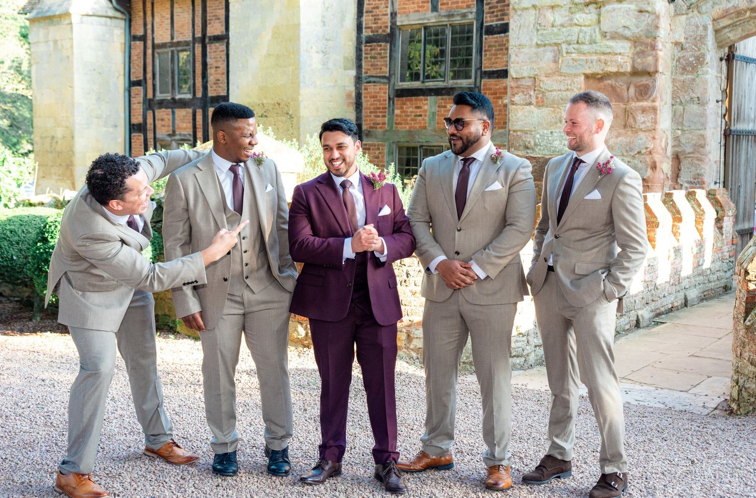 Natural, heartfelt photography in Bristol — weddings, families, maternity, portraits & more. Capturing your story with warmth & light.