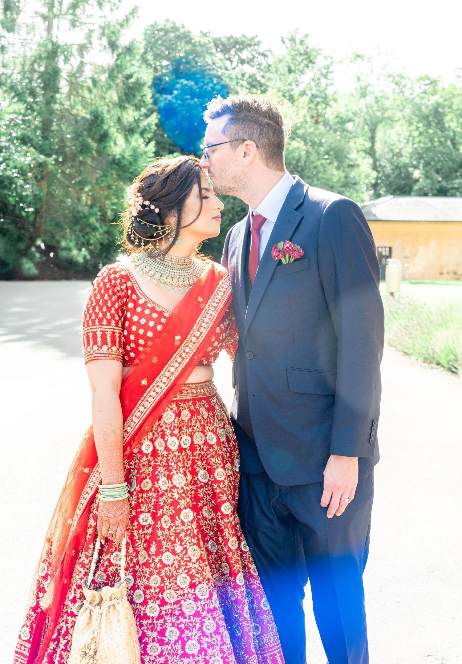 Natural, heartfelt photography in Bristol — weddings, families, maternity, portraits & more. Capturing your story with warmth & light.