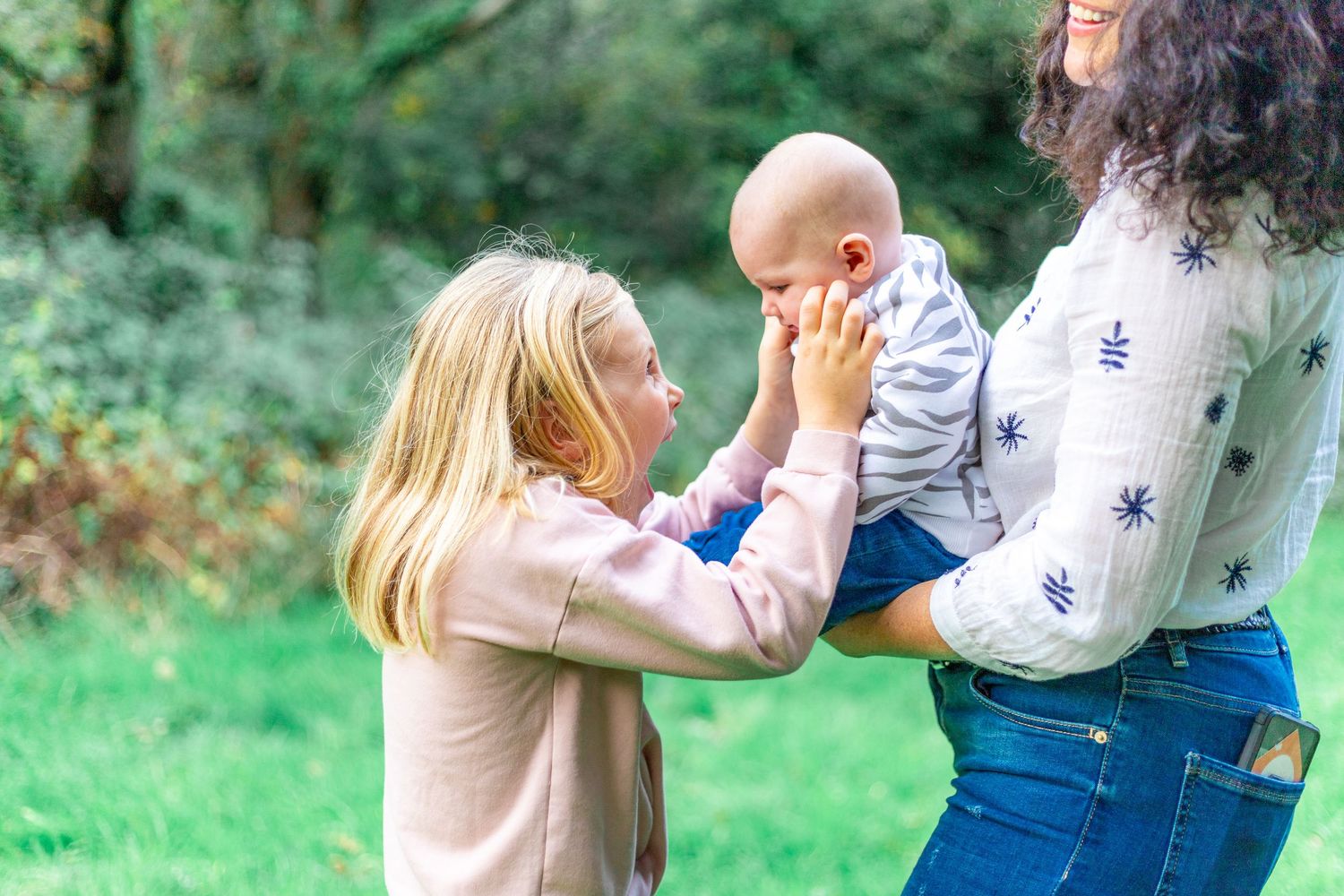 Natural, heartfelt photography in Bristol — weddings, families, maternity, portraits & more. Capturing your story with warmth & light.