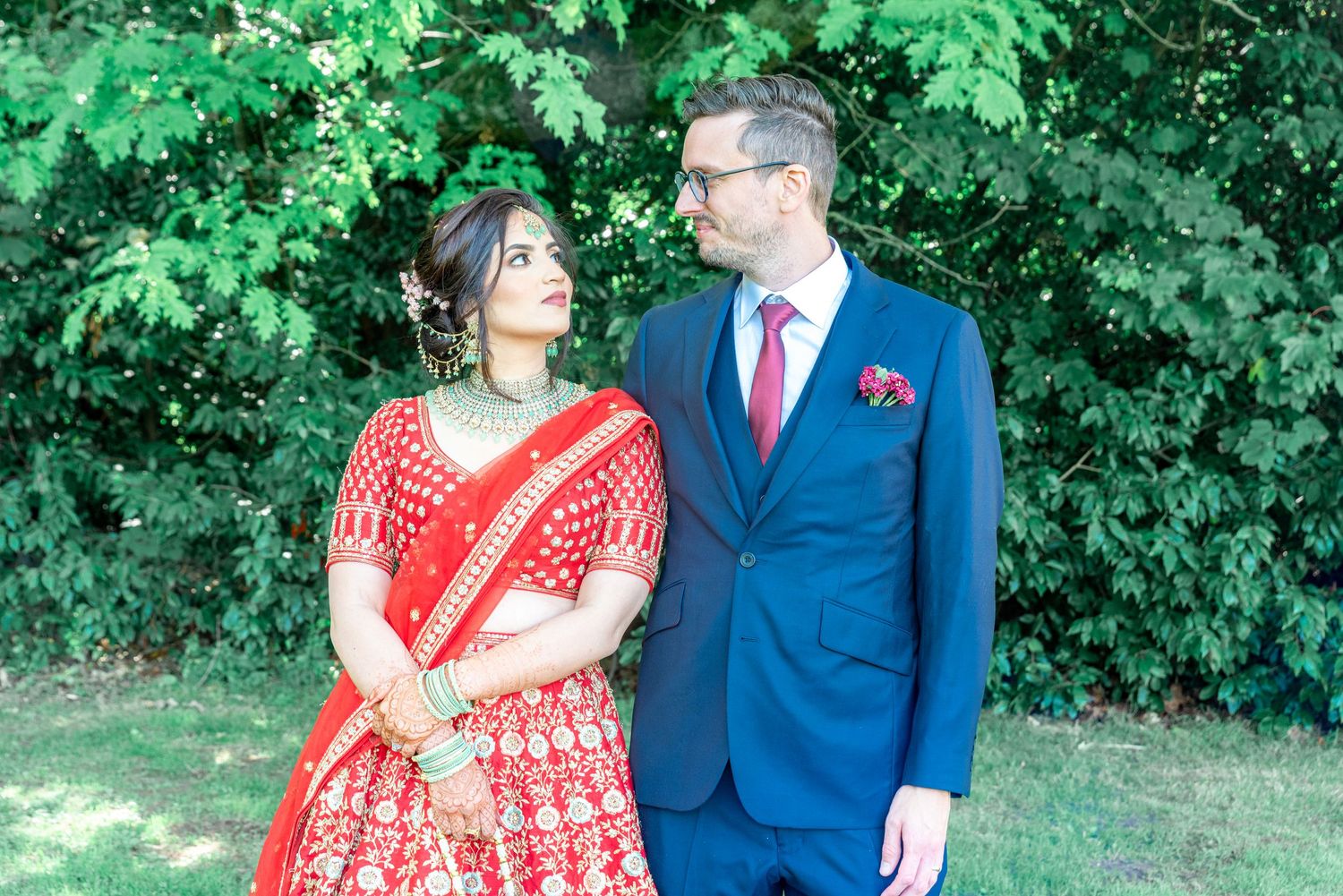 Natural, heartfelt photography in Bristol — weddings, families, maternity, portraits & more. Capturing your story with warmth & light.