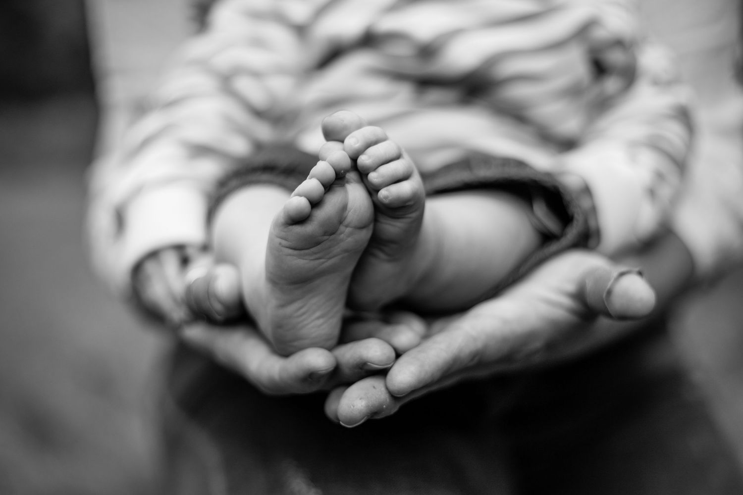 Natural, heartfelt photography in Bristol — weddings, families, maternity, portraits & more. Capturing your story with warmth & light.