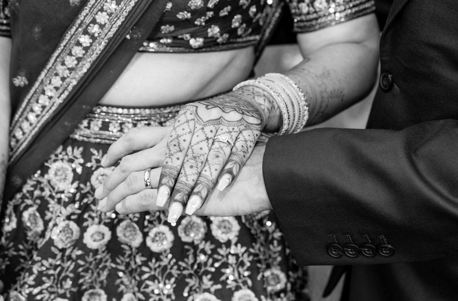 Natural, heartfelt photography in Bristol — weddings, families, maternity, portraits & more. Capturing your story with warmth & light.