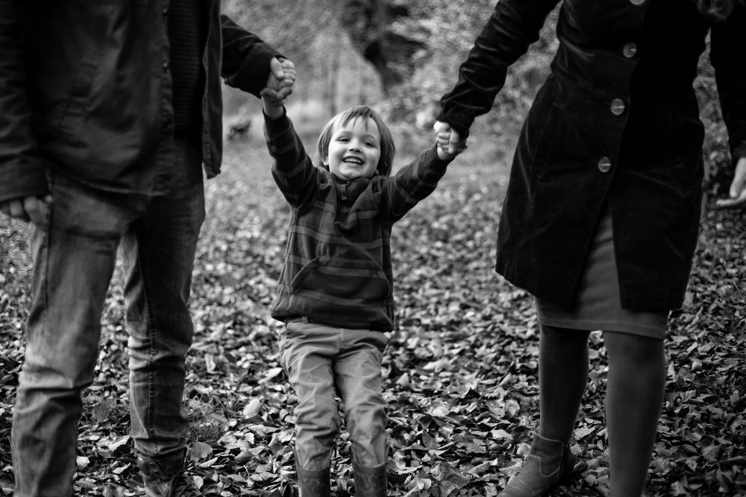 Natural, heartfelt photography in Bristol — weddings, families, maternity, portraits & more. Capturing your story with warmth & light.