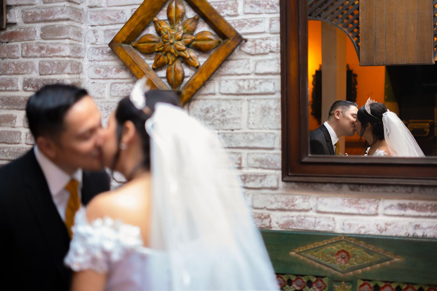Fotografía de boda en El Salvador capturando momentos auténticos y emotivos con estilo elegante y documental.